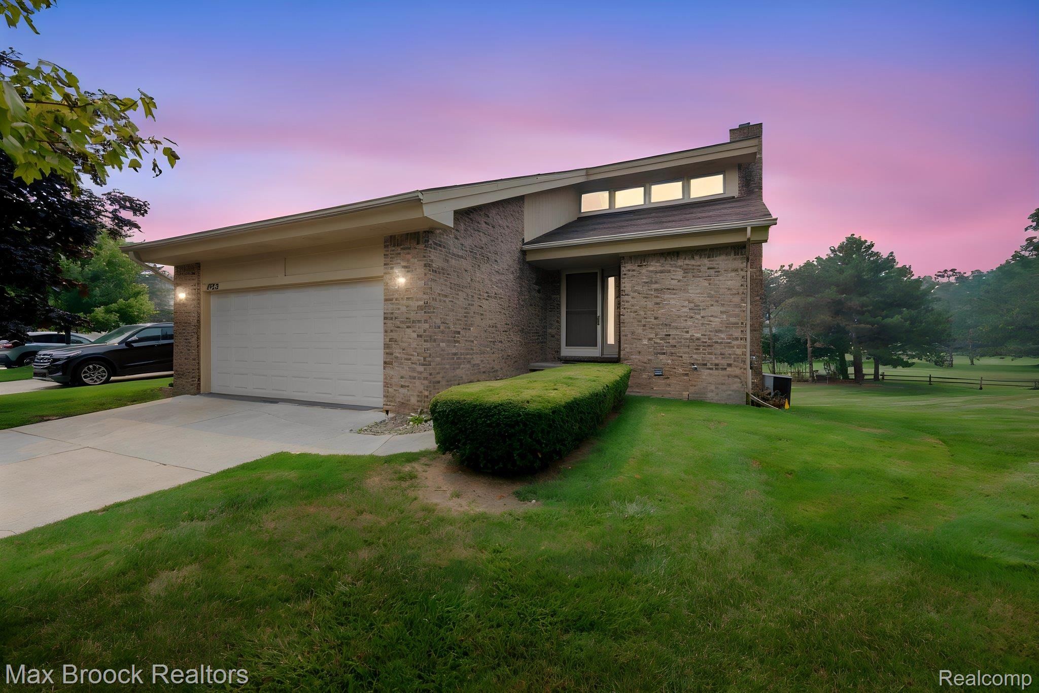 4723, Fairway, Waterford, Michigan, 48328