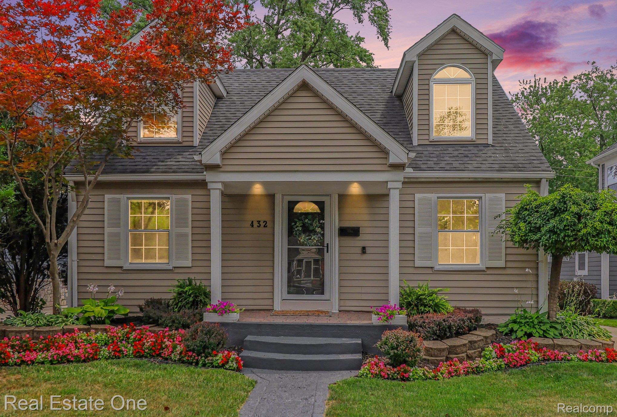 432, Sunset, Plymouth, Michigan, 48170