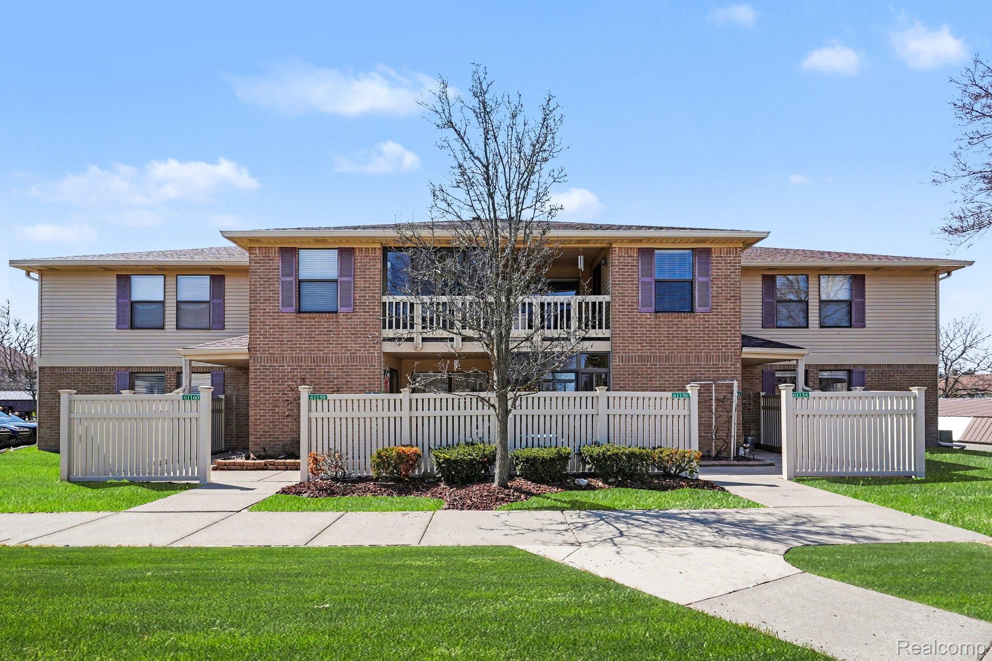 61154, Greenwood, South Lyon, Michigan, 48178