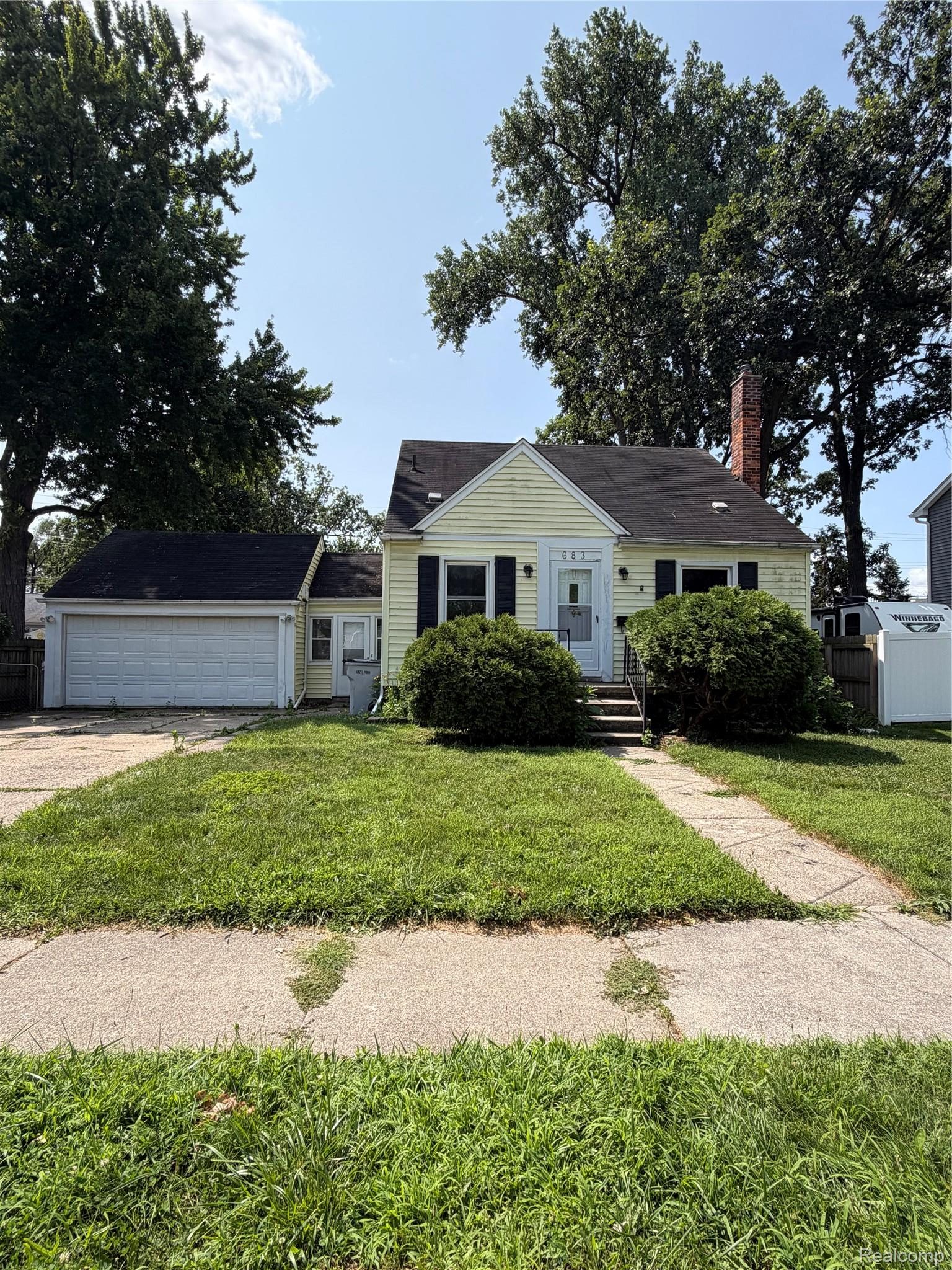 683, Coy, Hazel Park, Michigan, 48030