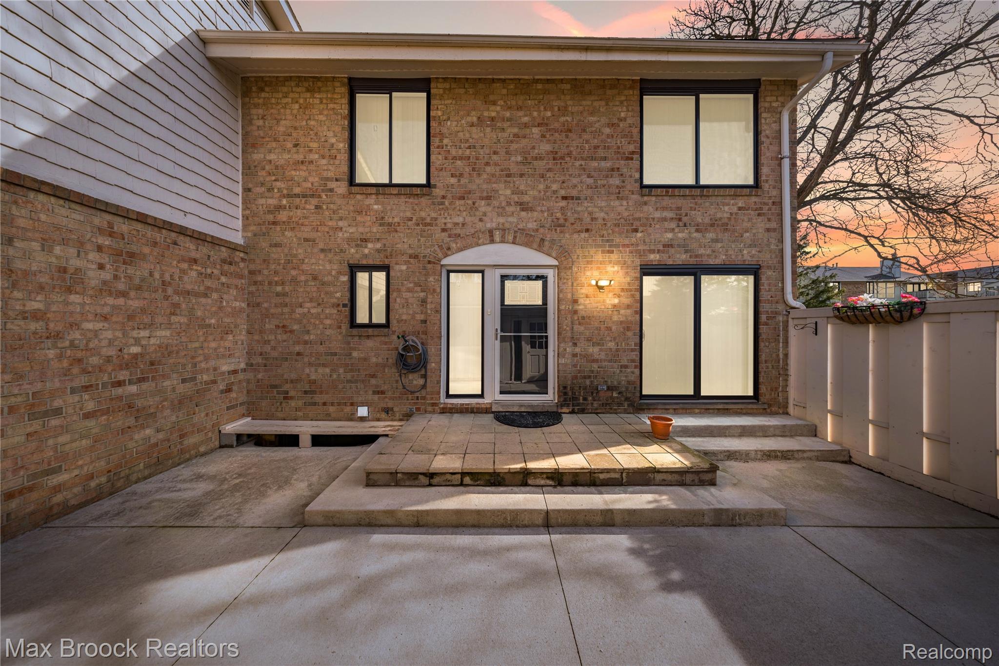 7451, Pebble, West Bloomfield, Michigan, 48322