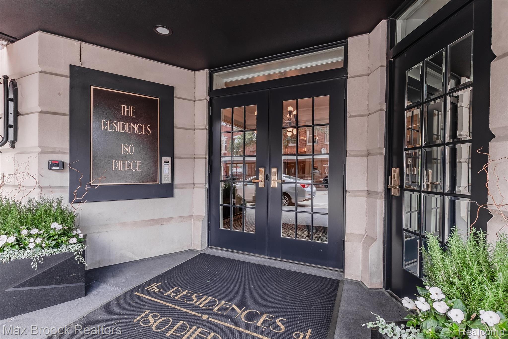 180, PIERCE ST UNIT 4, Birmingham, Michigan, 48009
