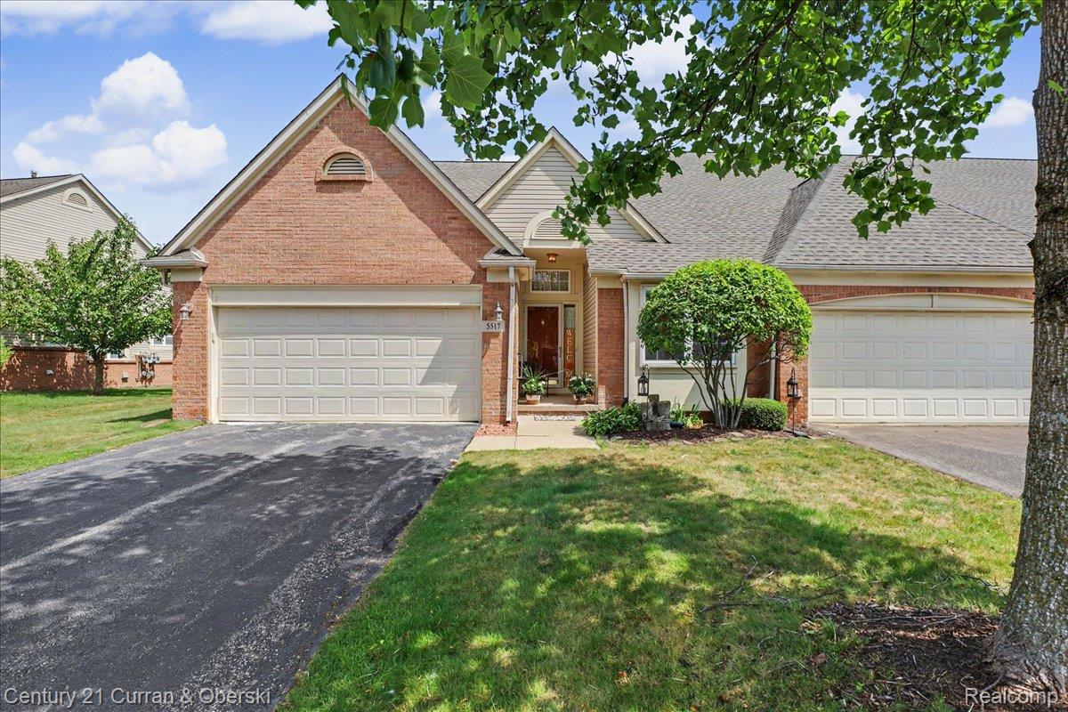 5517, Elmhurst, #27, Trenton, Michigan, 48183