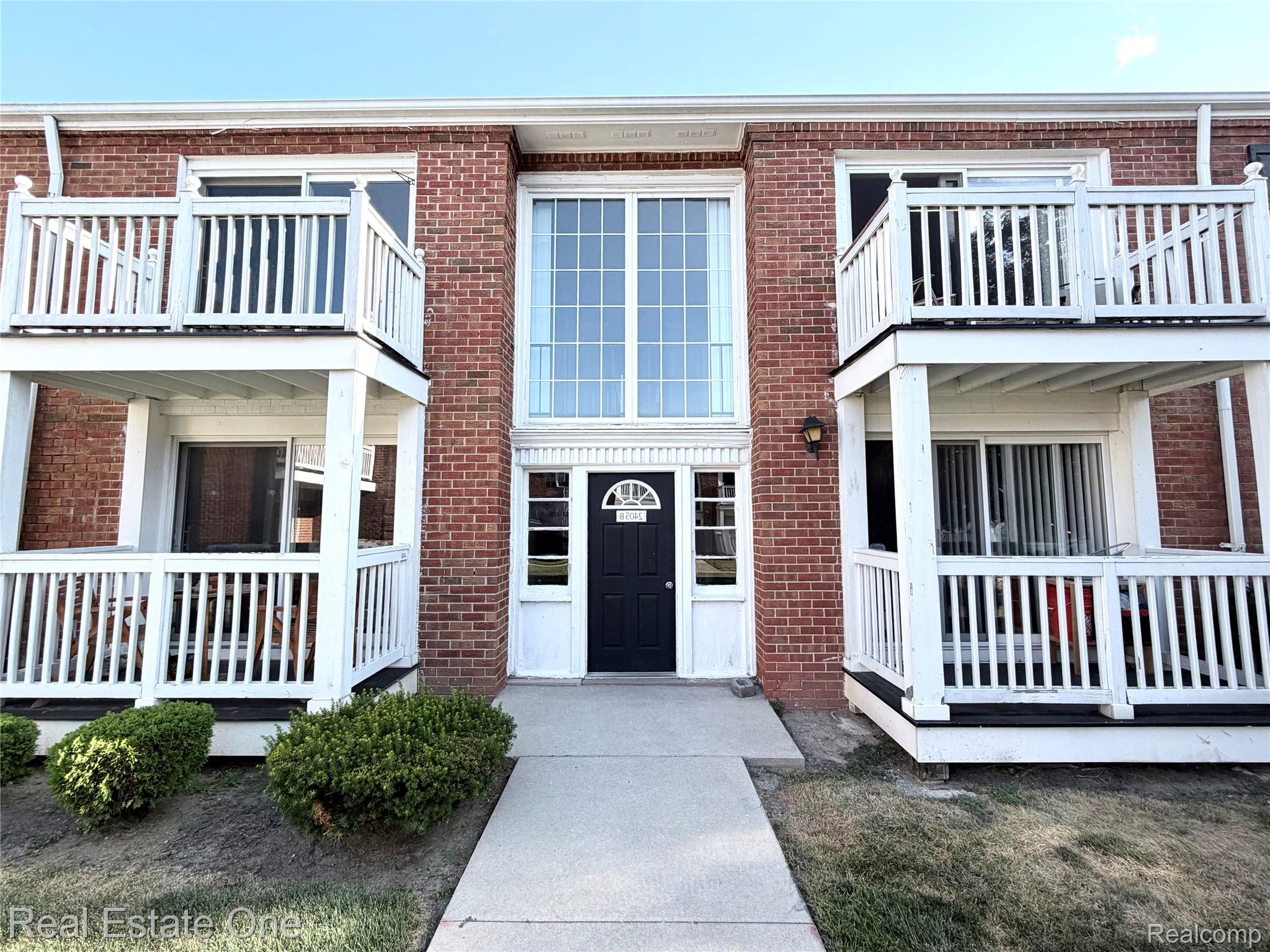 2405, Torquay, #207, Royal Oak, Michigan, 48073
