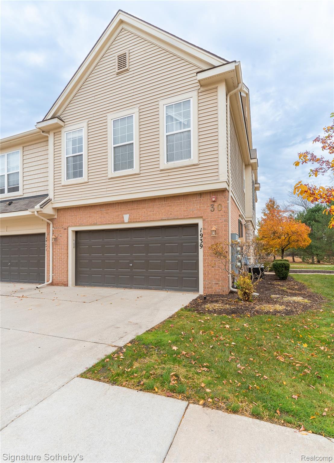 1939, Pinecroft, Canton, Michigan, 48188