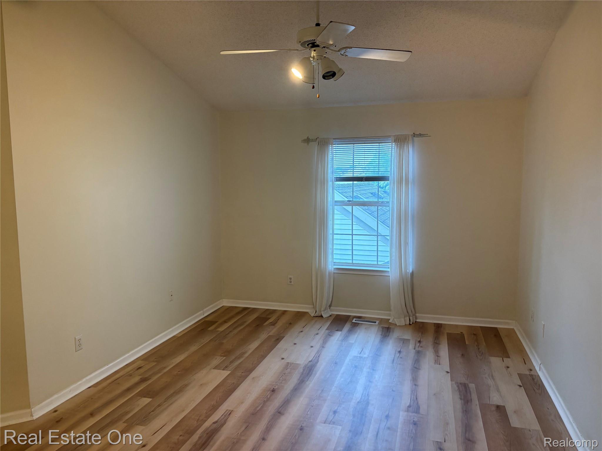 49816, Plymouth, #104, Plymouth, Michigan, 48170