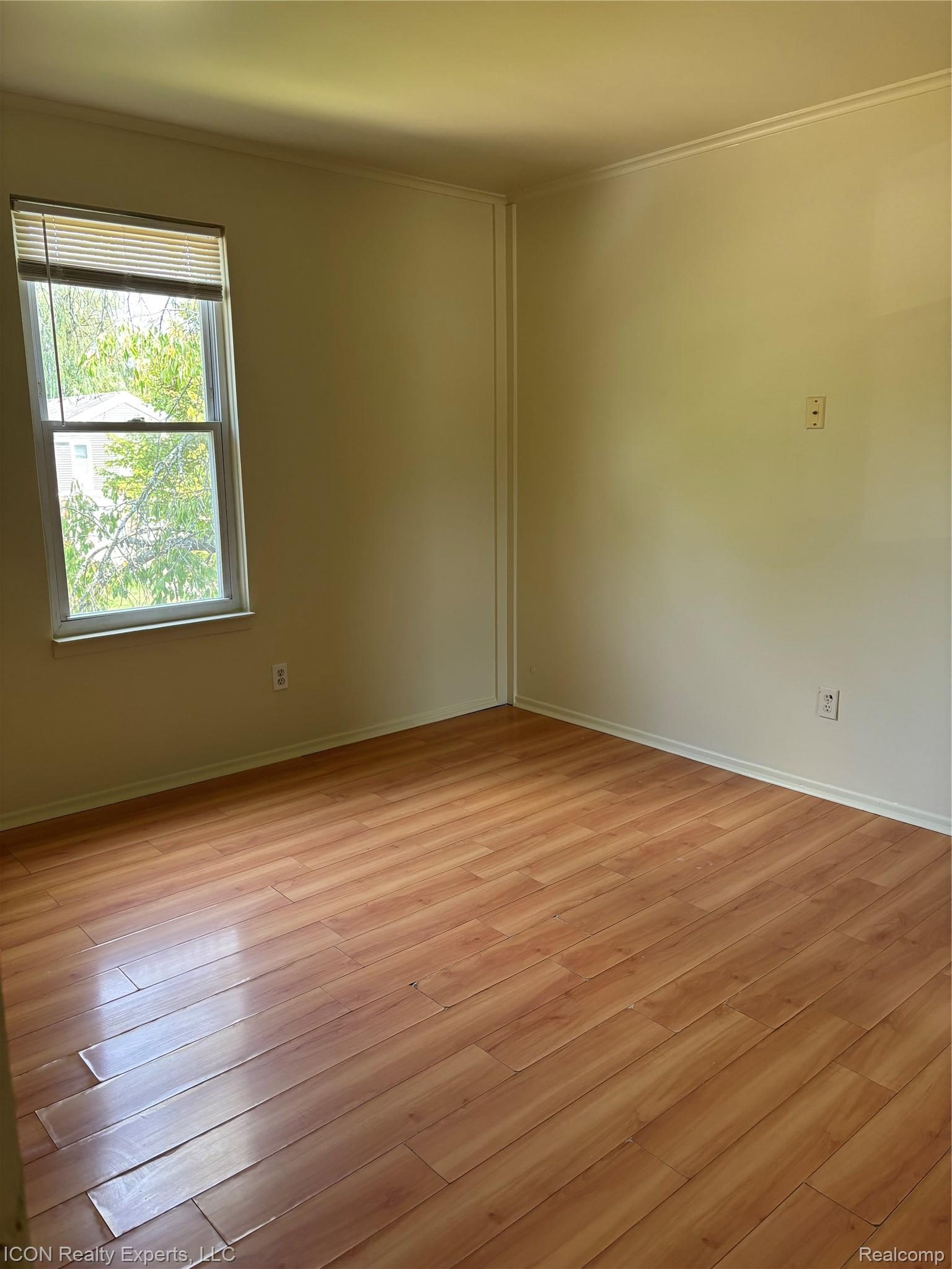 34869, Bunker Hill, Farmington, Michigan, 48331