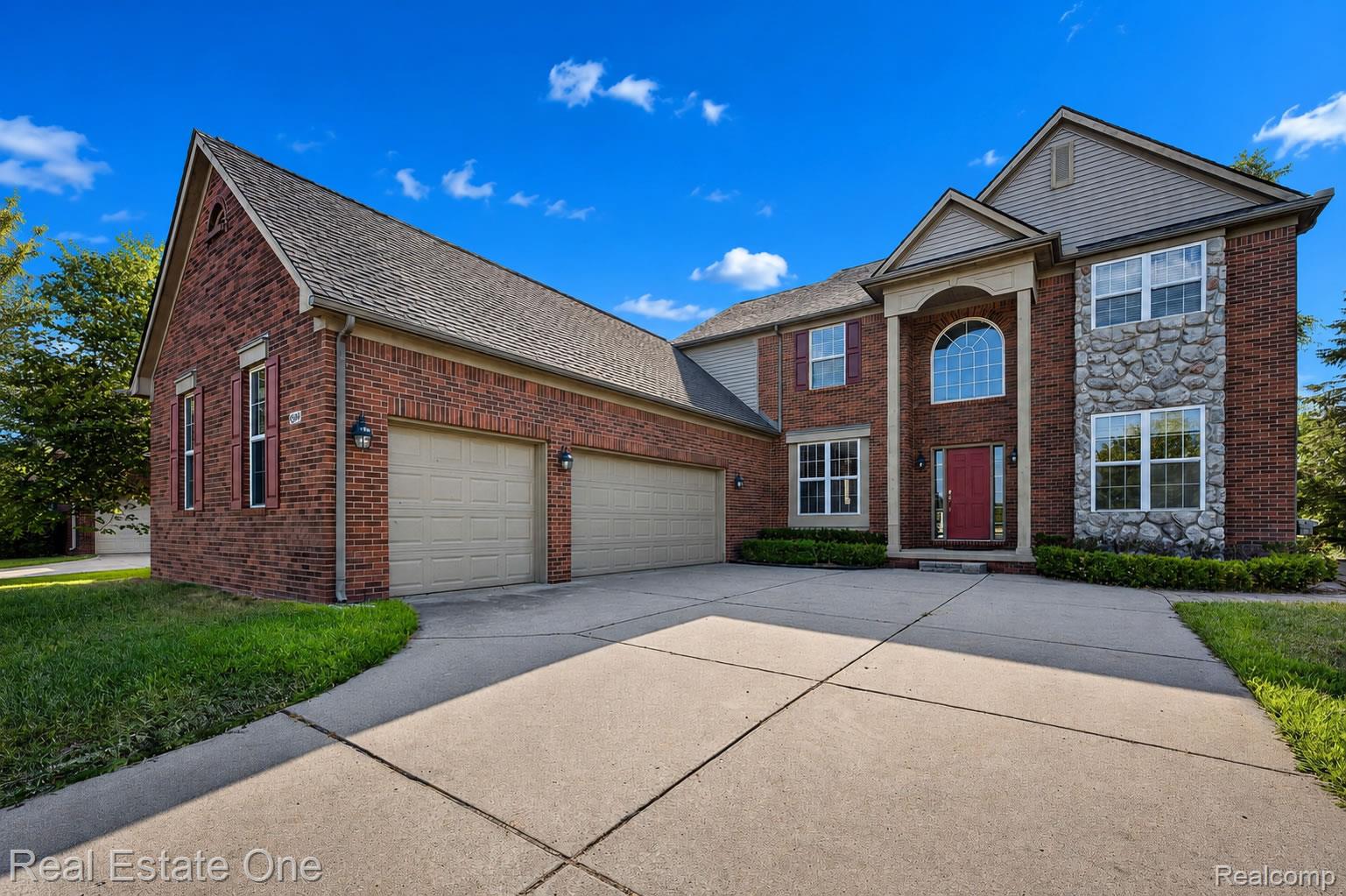 699, BAY POINTE, Oxford, Michigan, 48371