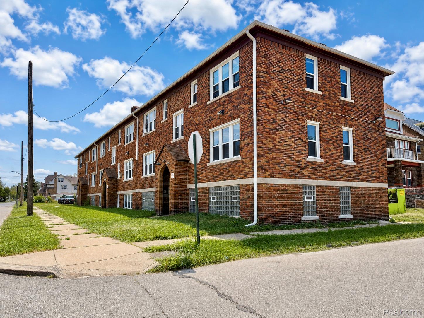 8525, Maxwell, #2, Detroit, Michigan, 48213