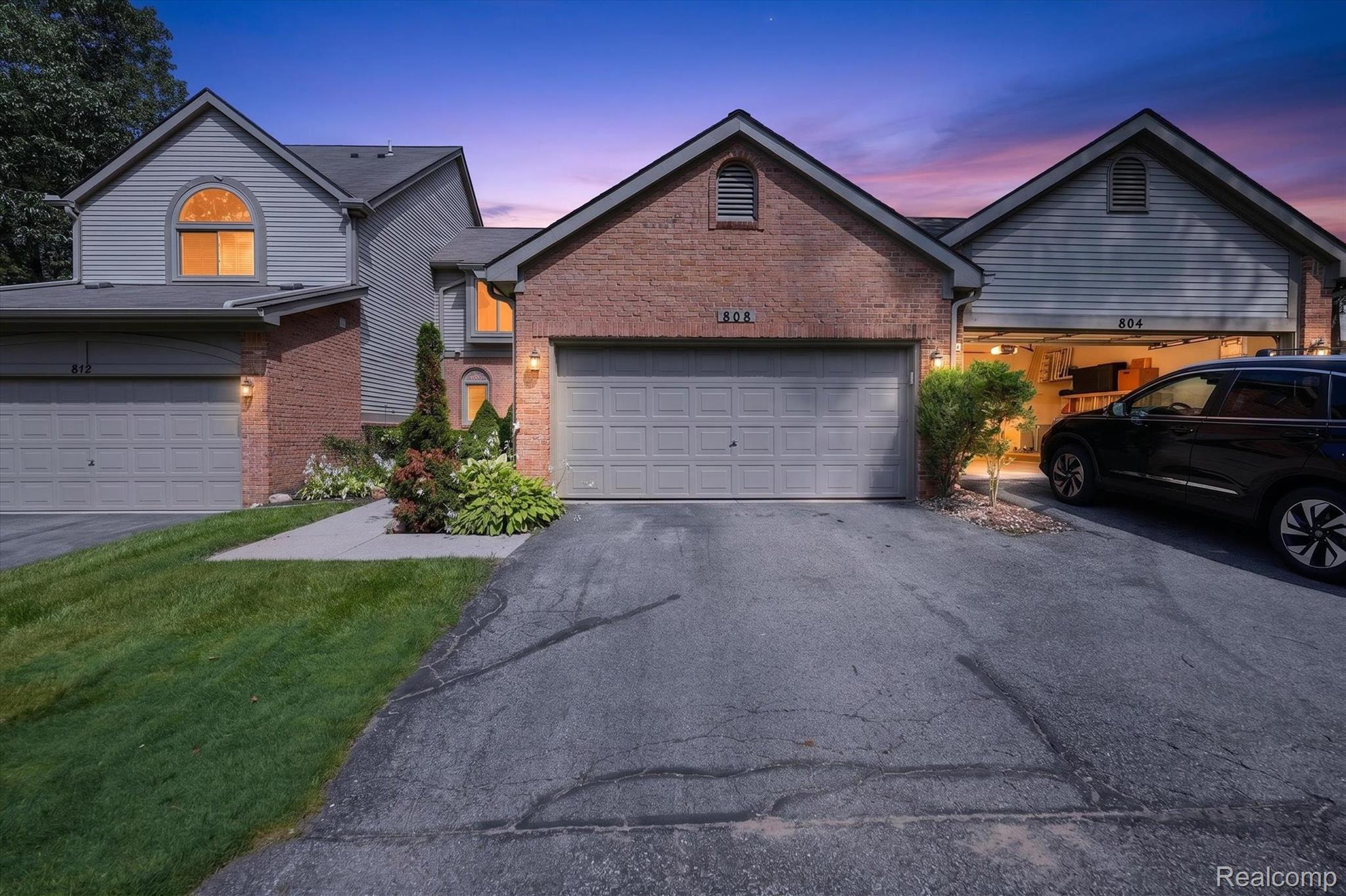 808, Maplewood, Brighton, Michigan, 48116