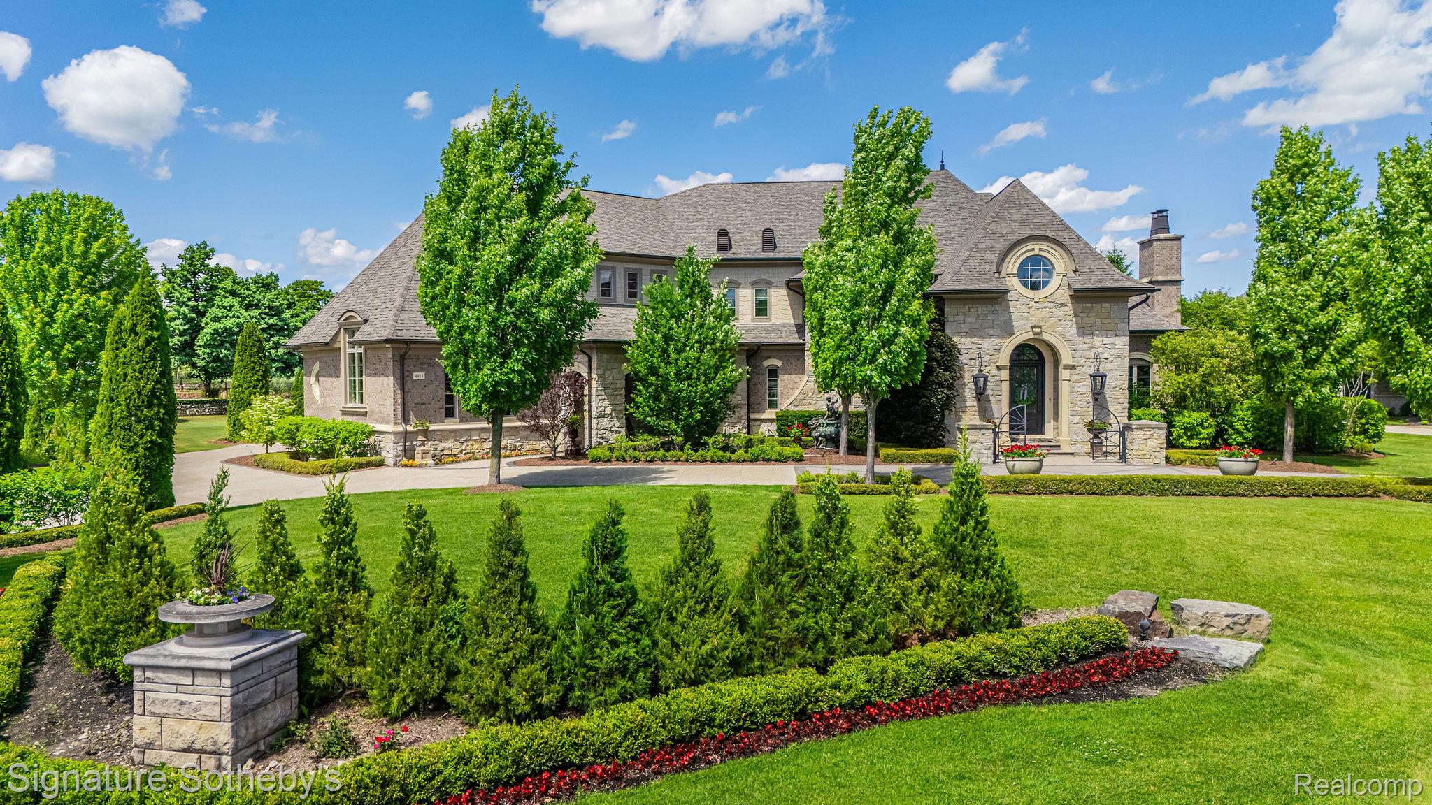 4911, Pinnacle, Rochester, Michigan, 48306
