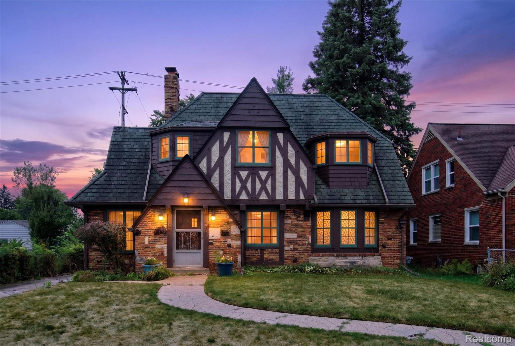 1906, 2nd, Flint, Michigan, 48503