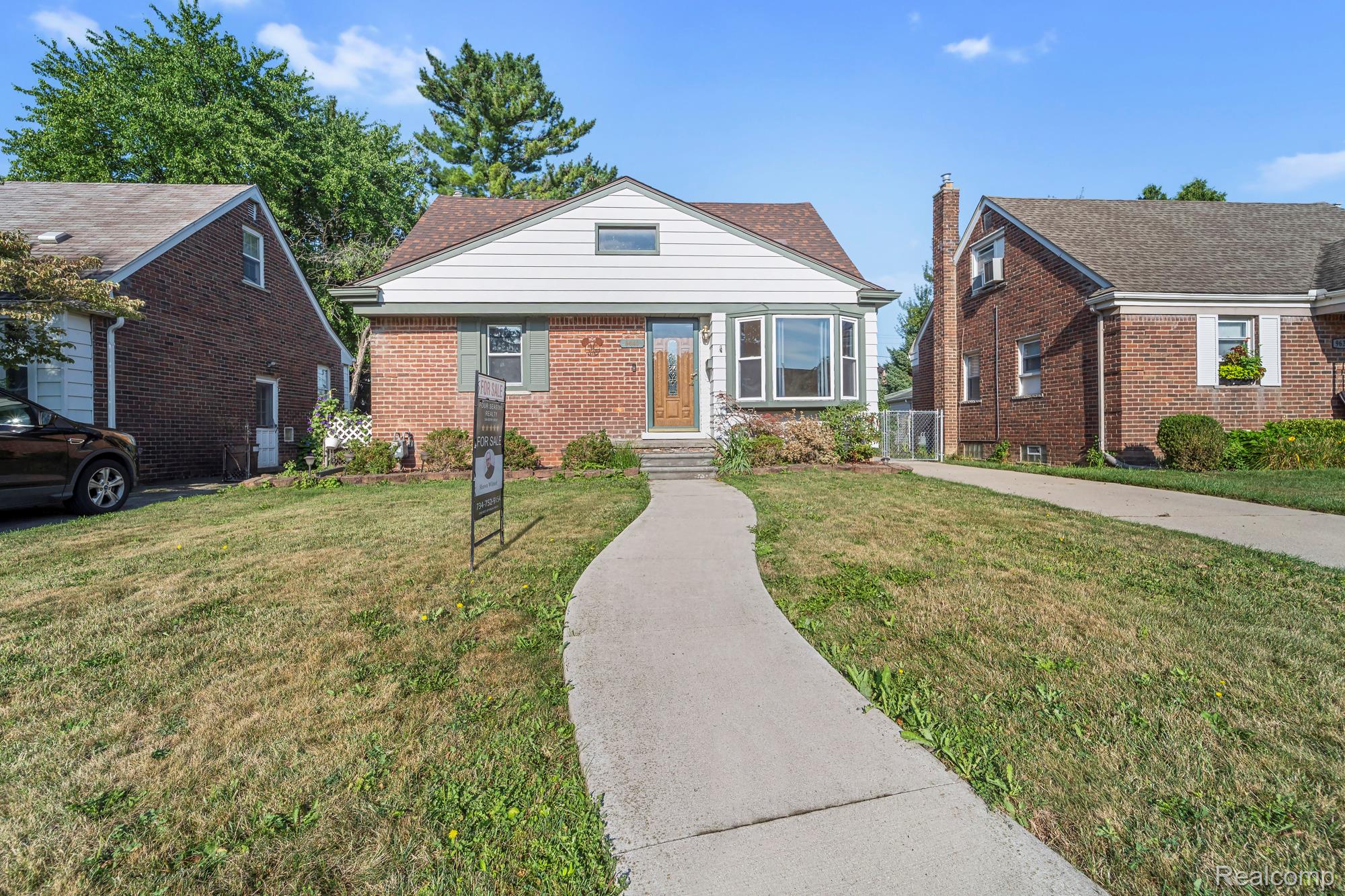 9640, Hubert, Allen Park, Michigan, 48101