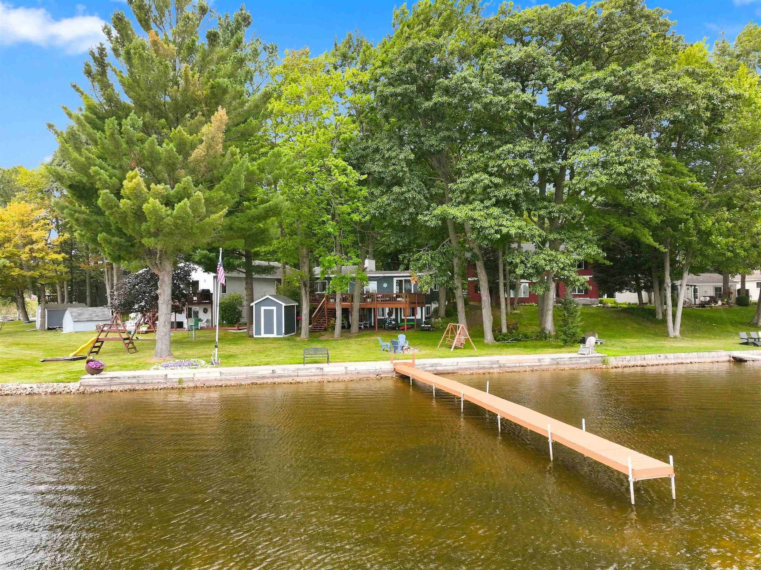 281 W Lake DR