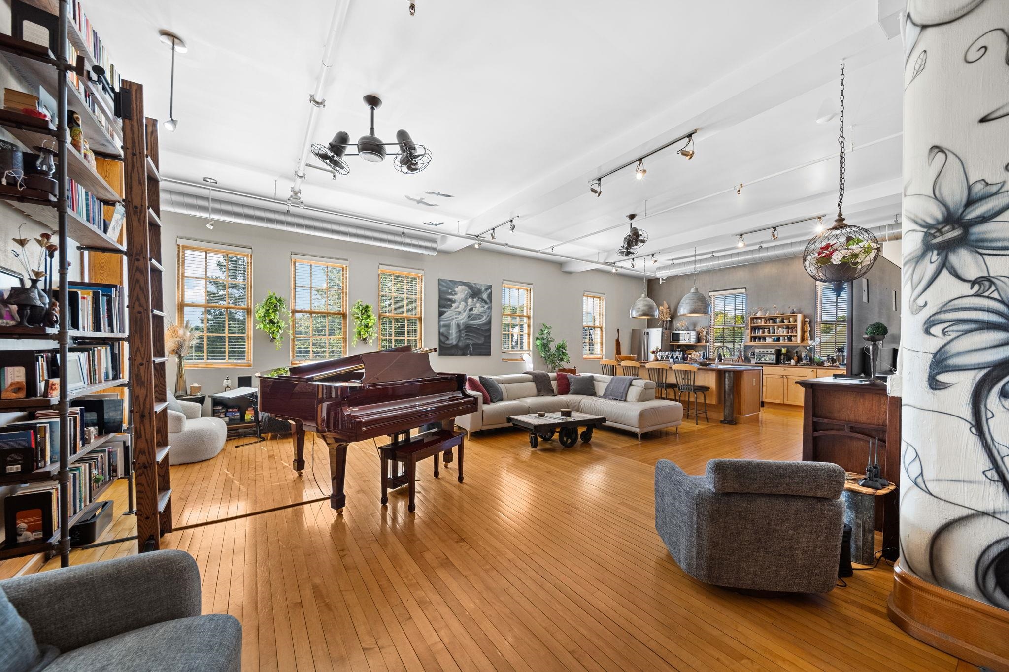830-301 Cottageview