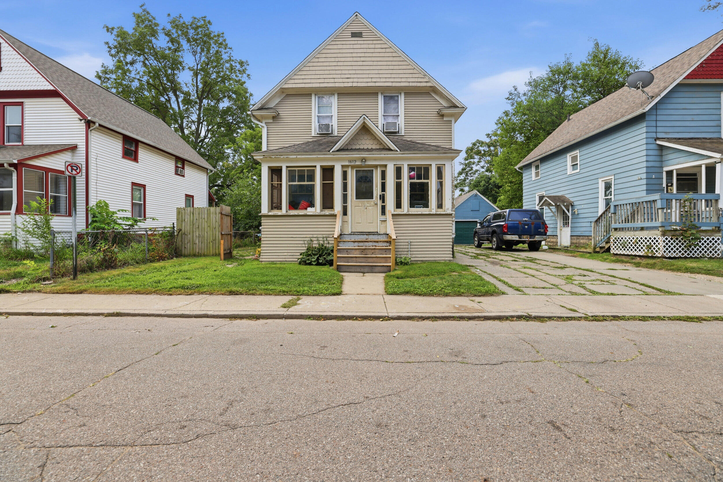 1612 Hays Park Avenue