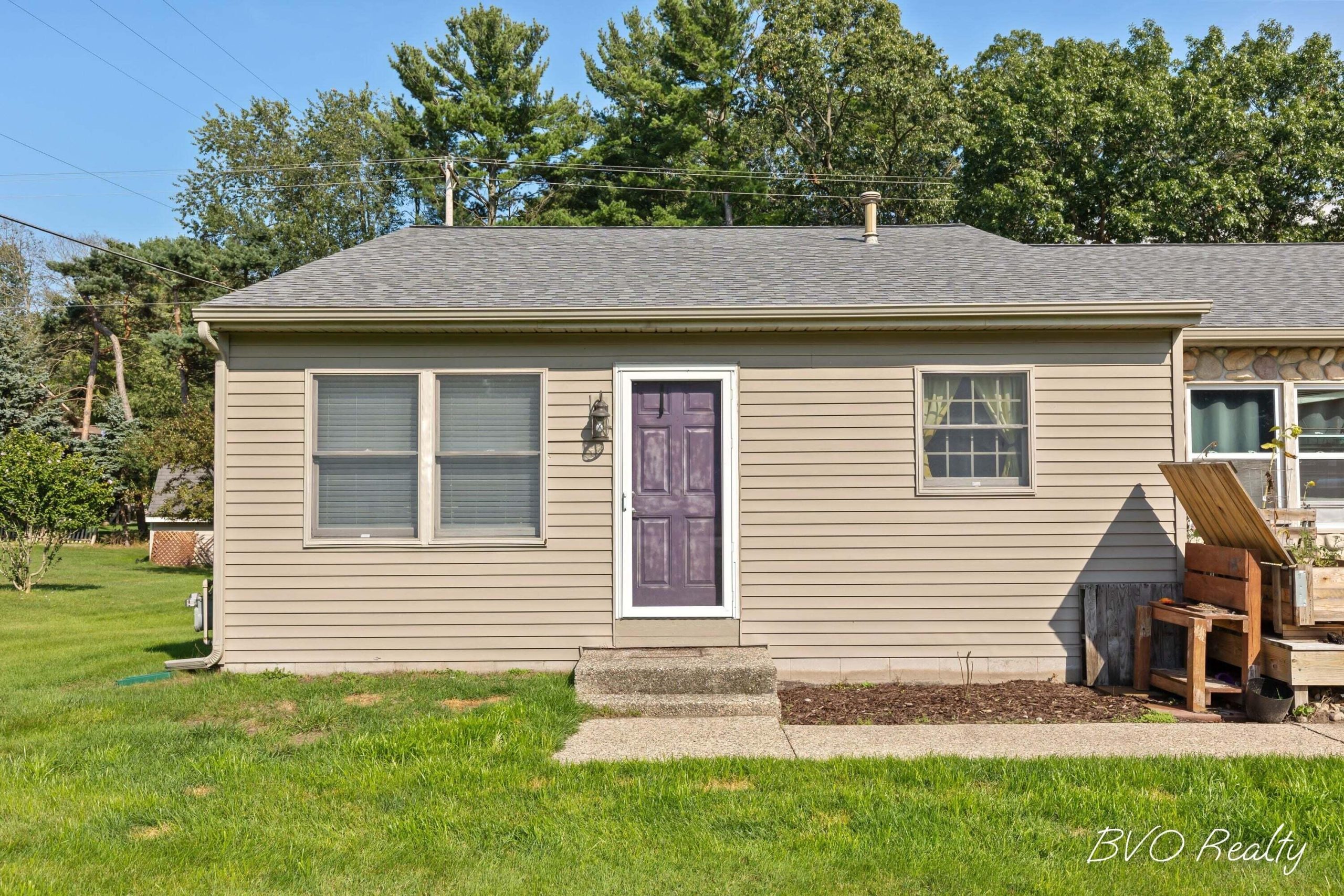 18210 Mohawk Drive Unit: 6