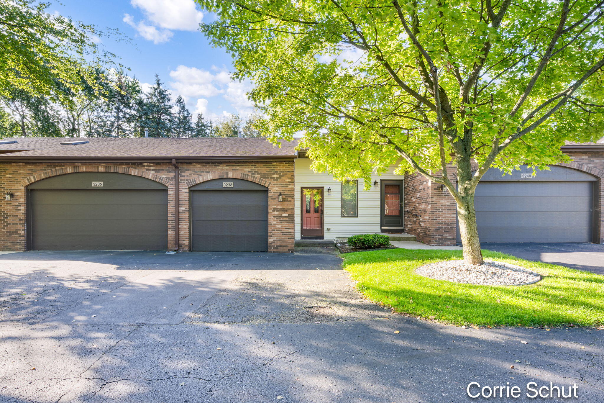3238 Arrowhead Arms Court SW