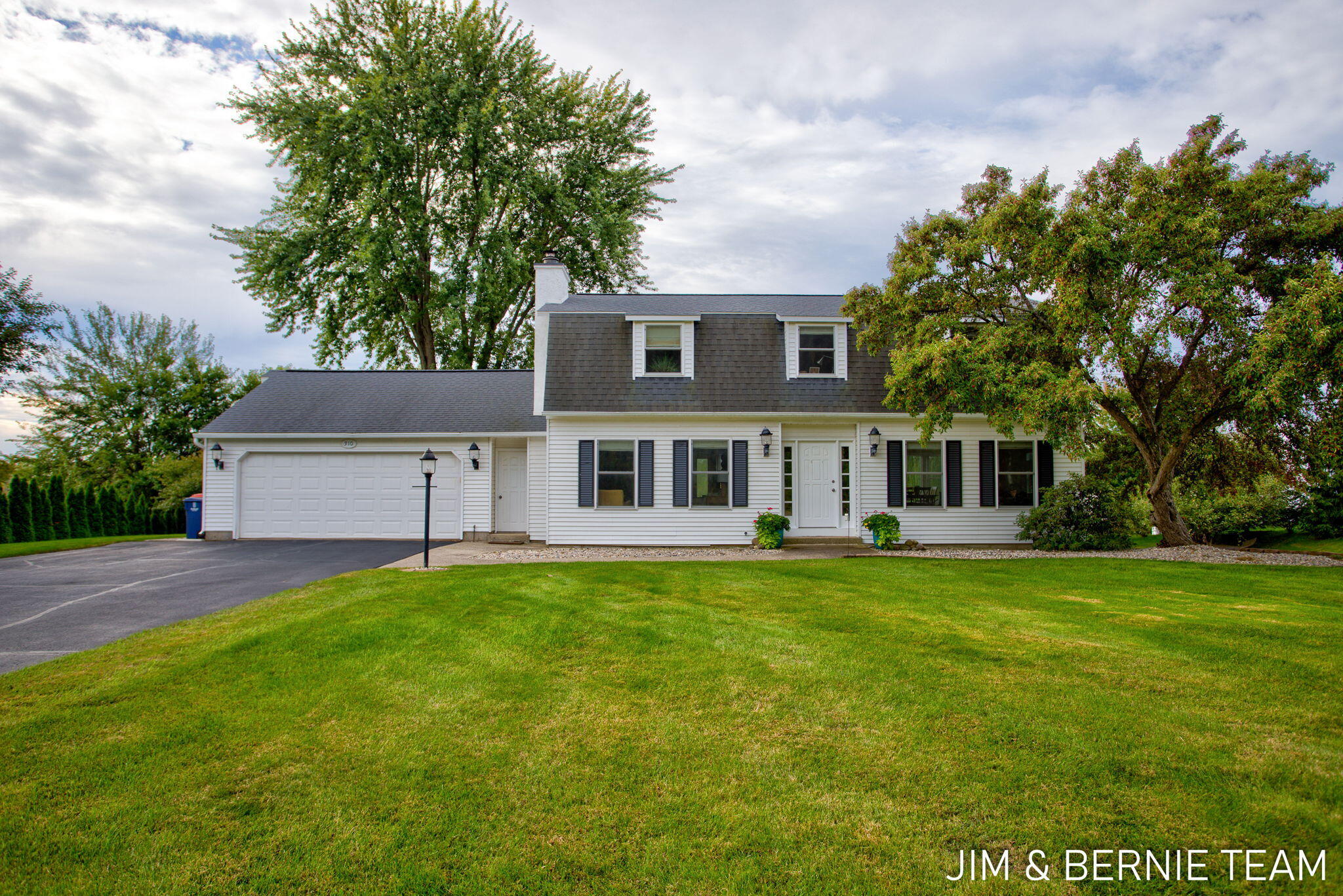 310 W 48th Street