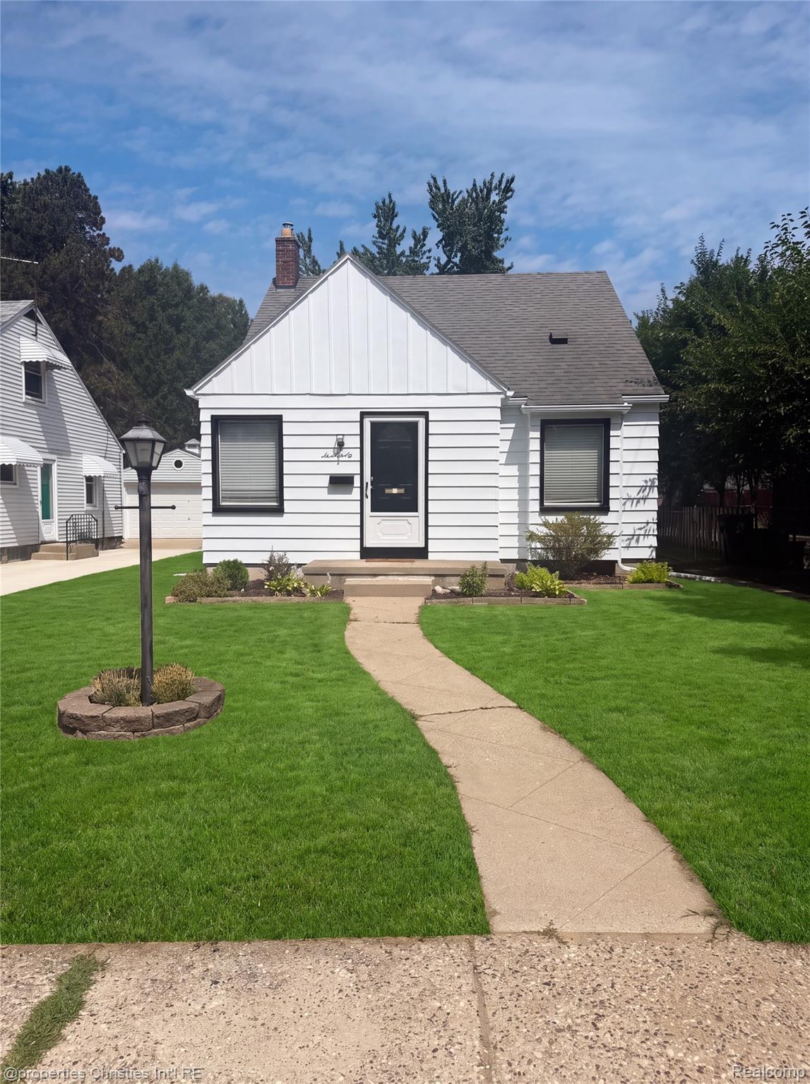 740, Maplehurst, Ferndale, Michigan, 48220