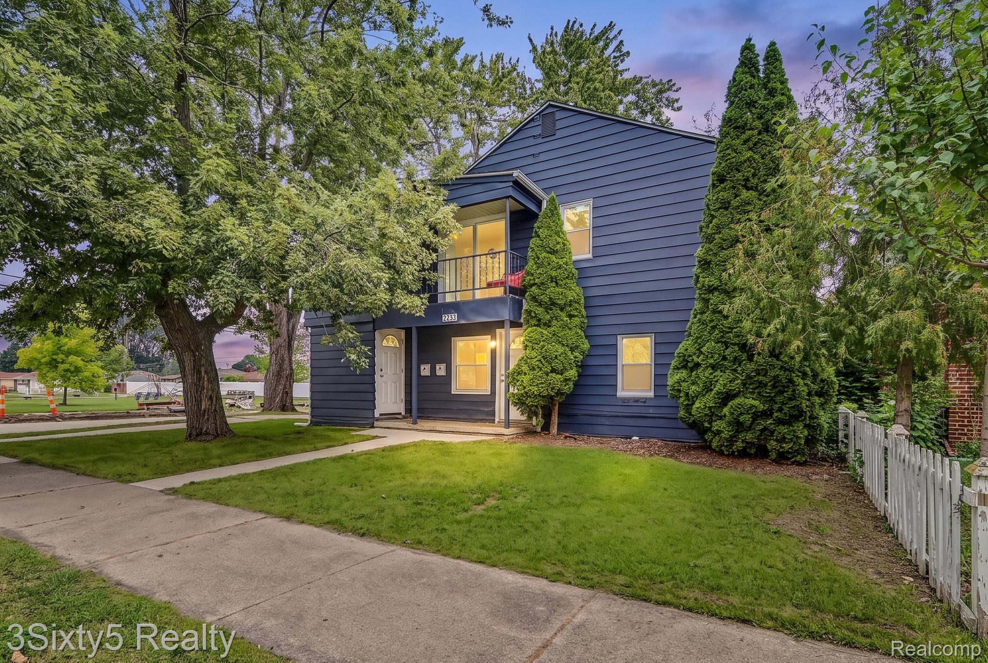 17128, Cicotte, #B, Allen Park, Michigan, 48101
