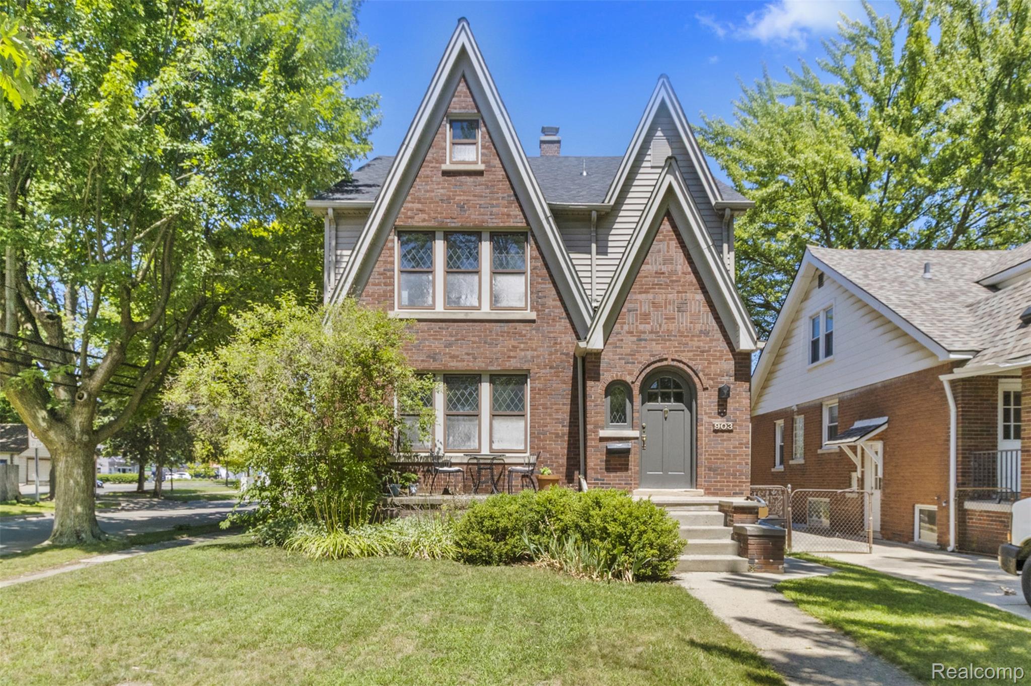 903, 2nd, Royal Oak, Michigan, 48067
