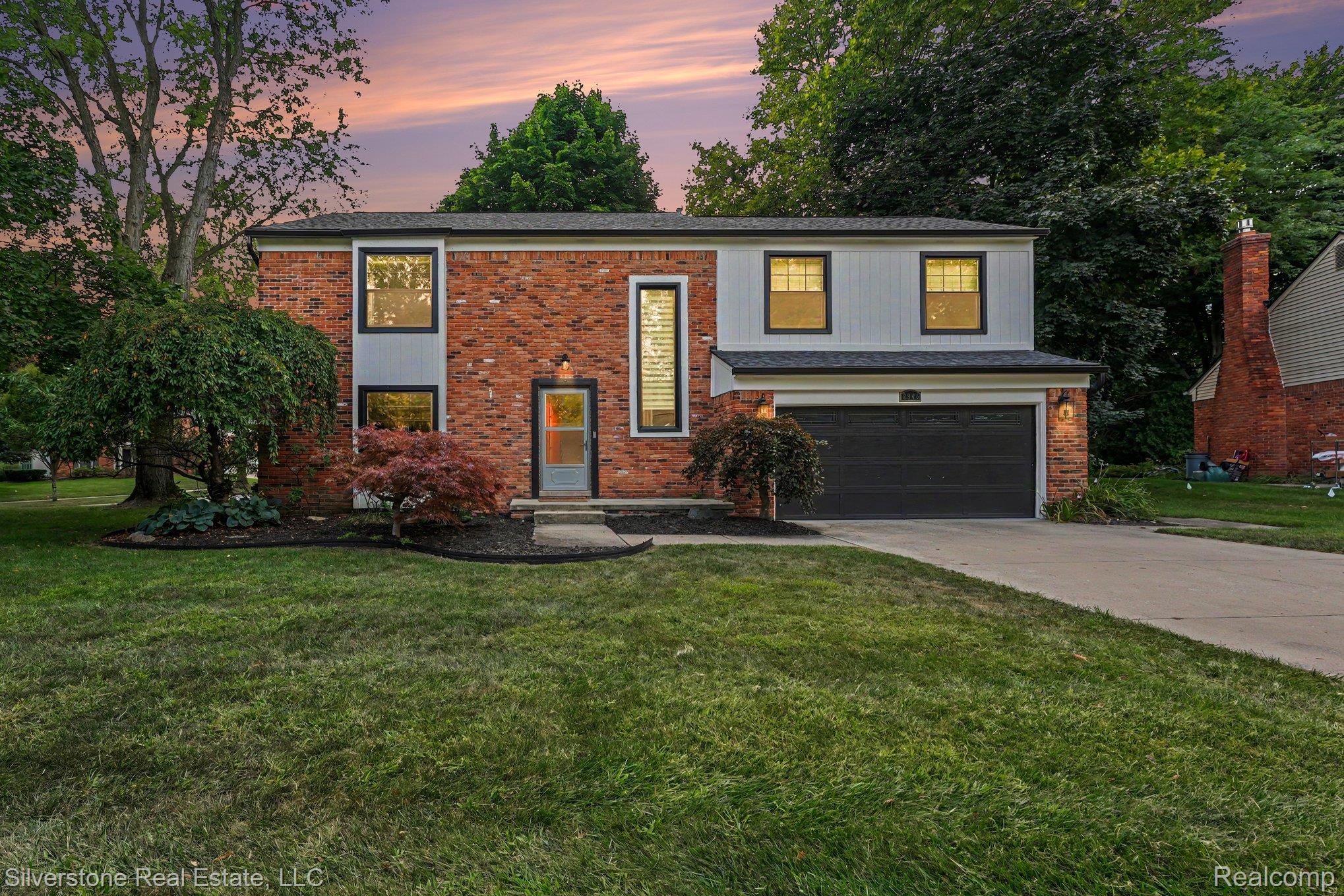2945, Cedar Ridge, Troy, Michigan, 48084