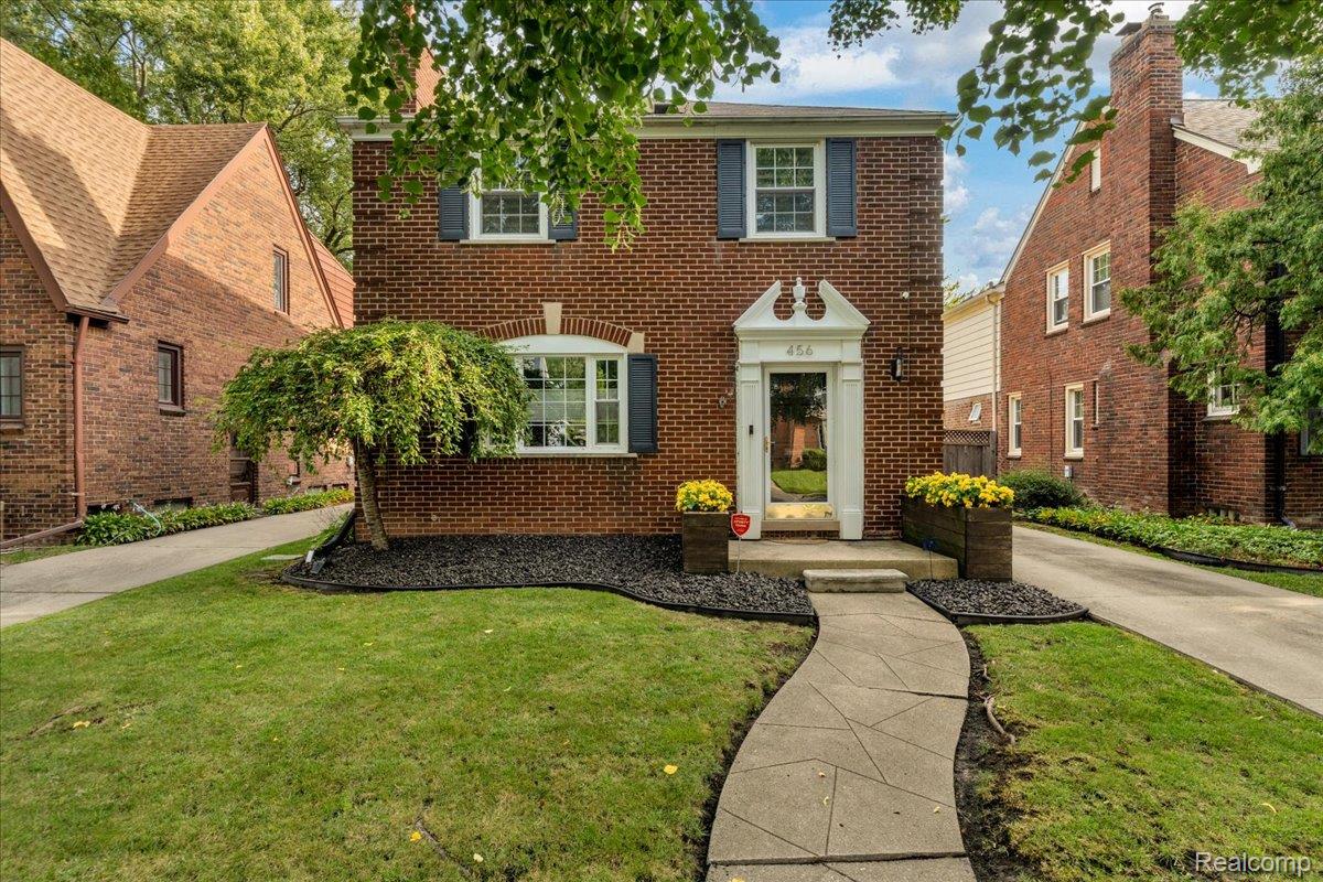 456, Manor, Grosse Pointe Farms, Michigan, 48236