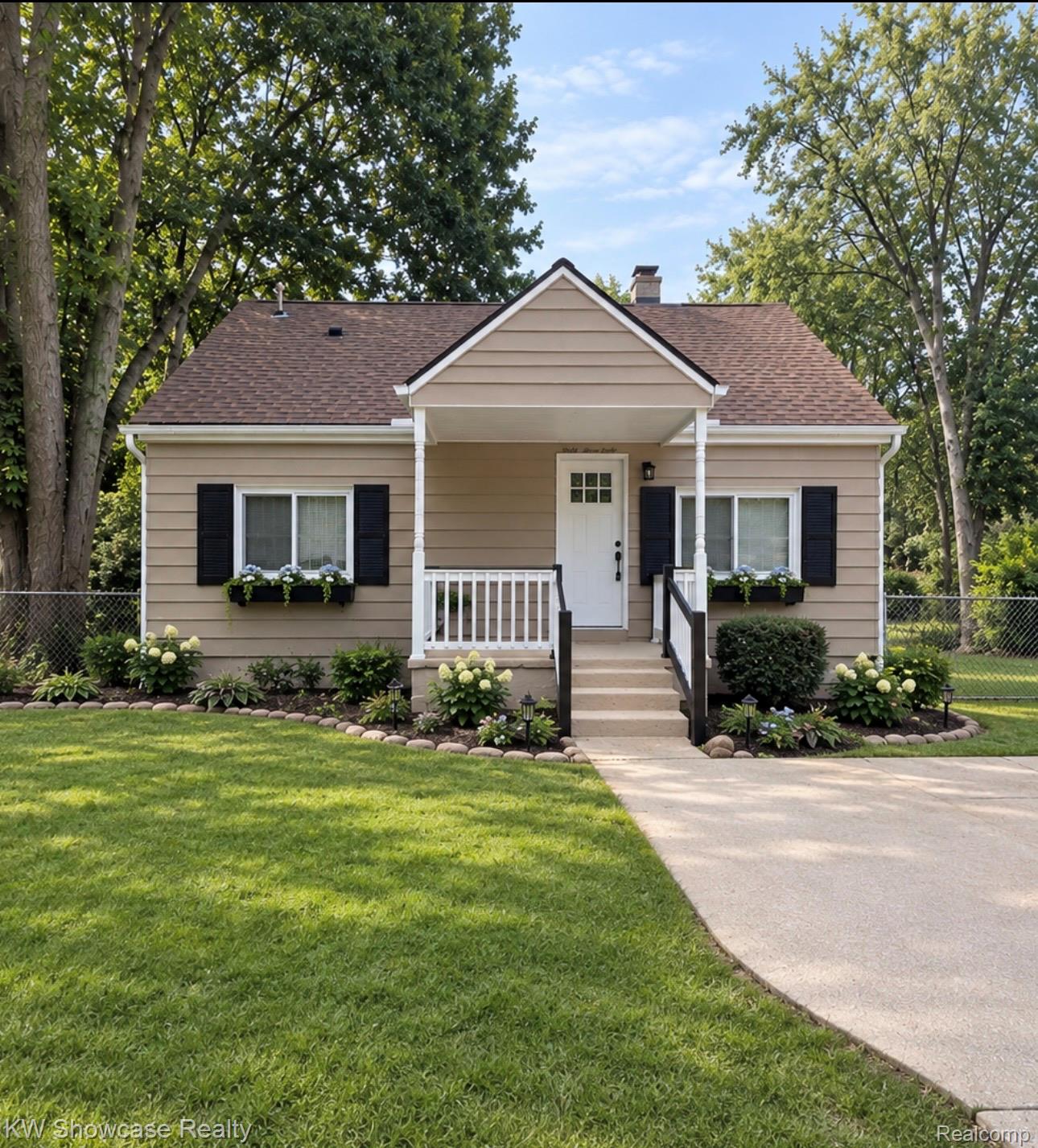 3312, Mandrake, Commerce Twp, Michigan, 48382