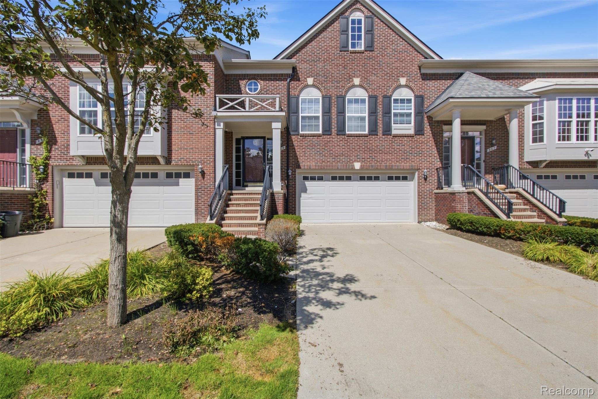 963, Sandalwood, Troy, Michigan, 48085