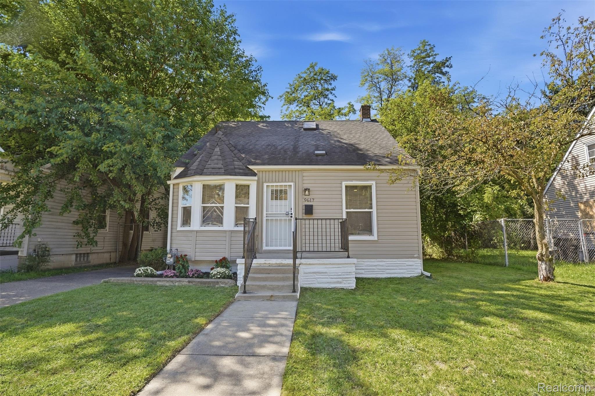 9617, Auburn, Detroit, Michigan, 48228