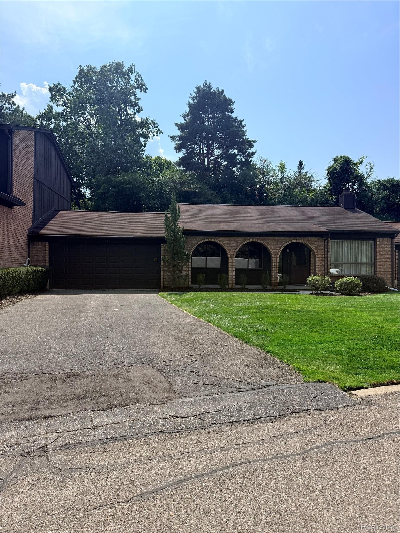 2053, Burgundy, West Bloomfield, Michigan, 48323