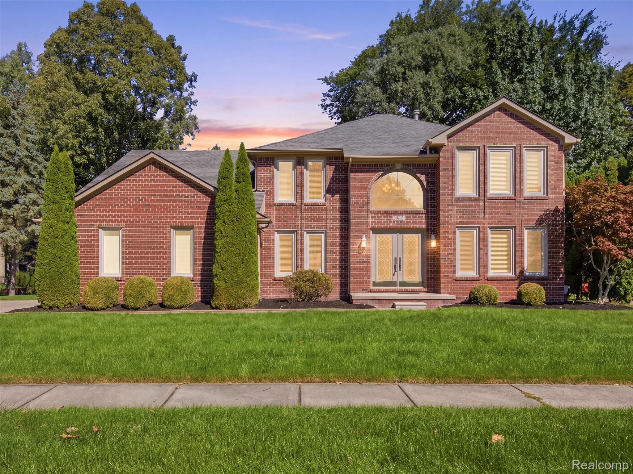 8967, Orchard, Shelby Twp, Michigan, 48317