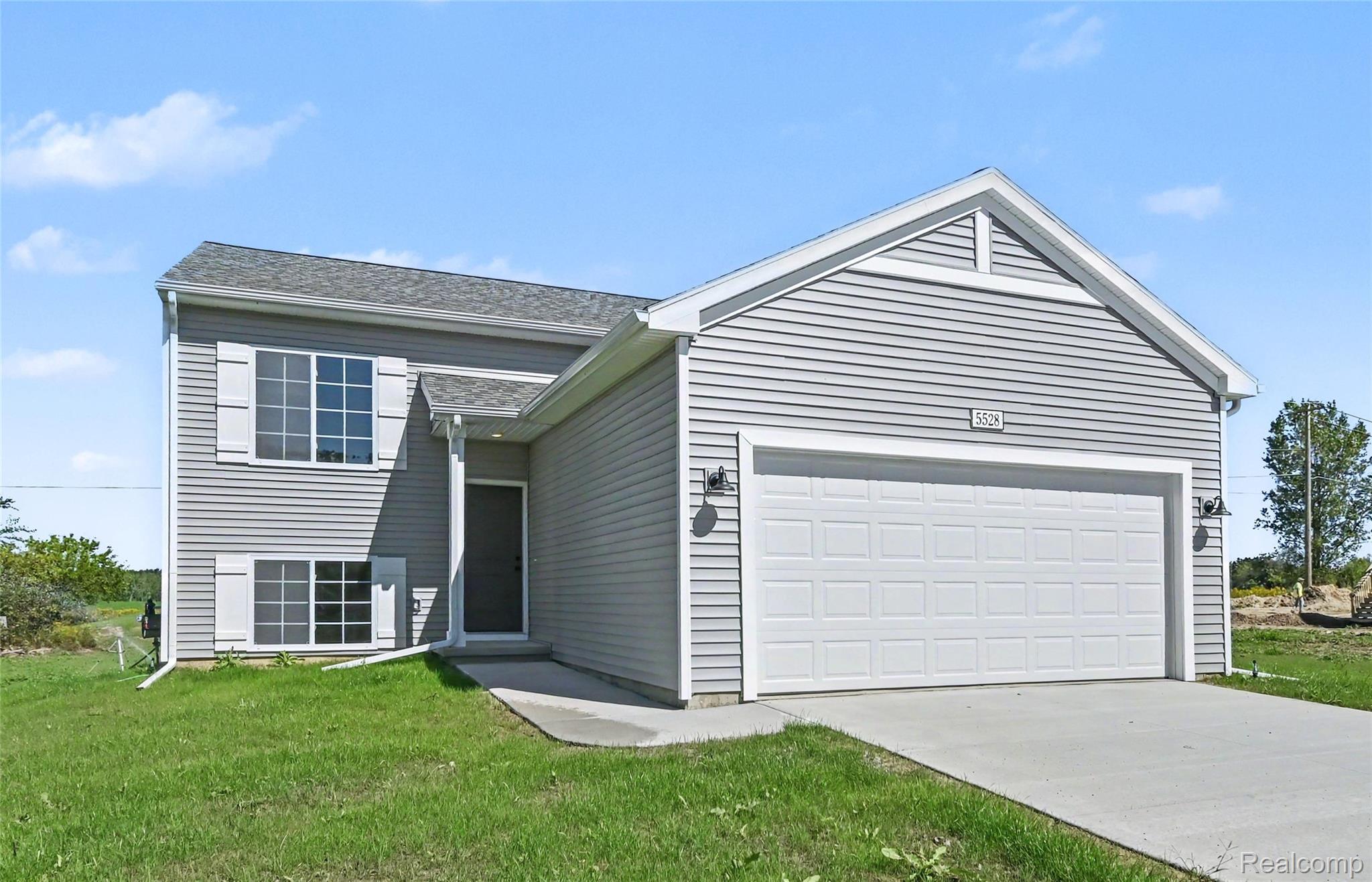 5528, Lahring, Linden, Michigan, 48451