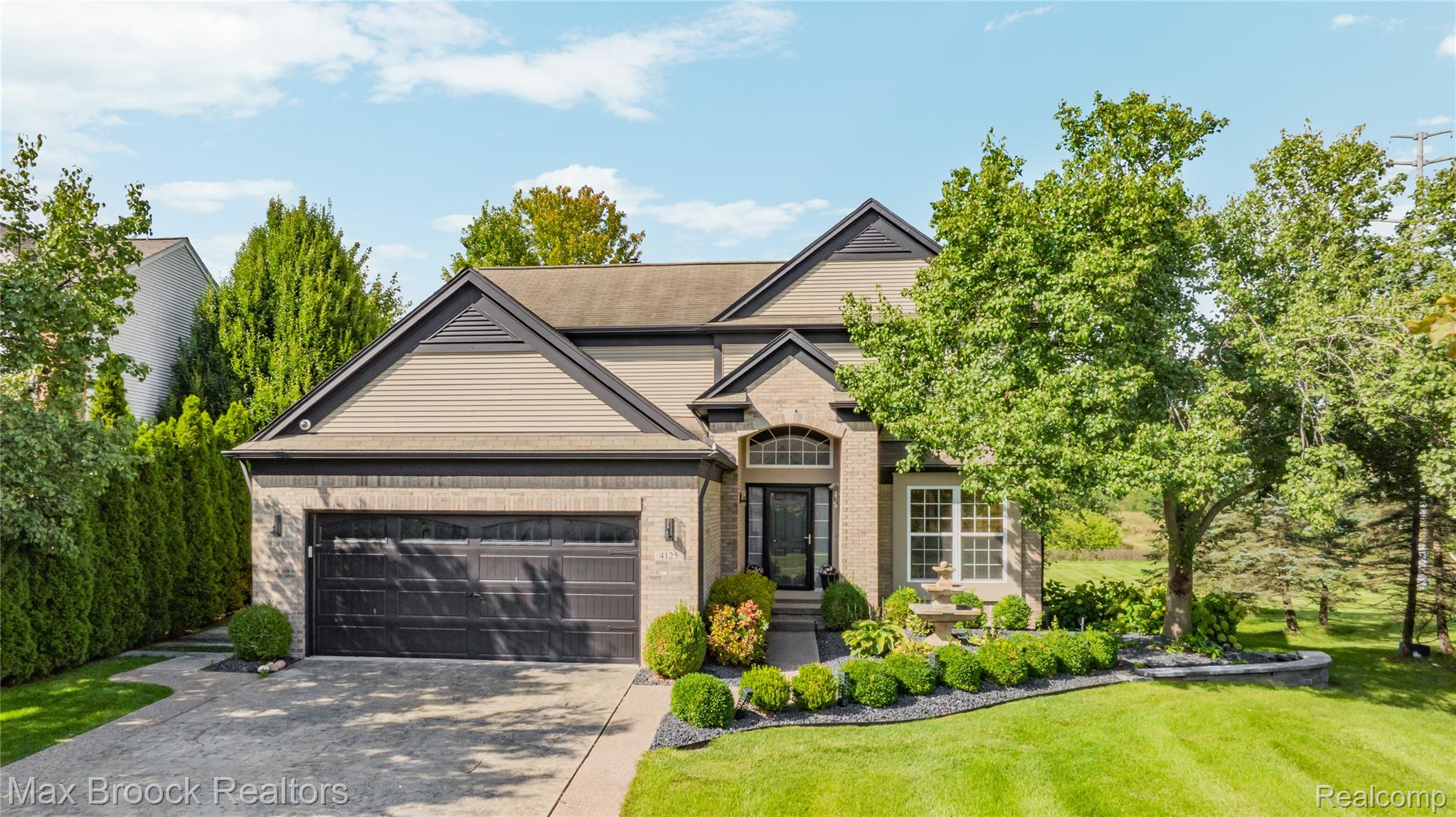4125, Sonata, Howell, Michigan, 48843