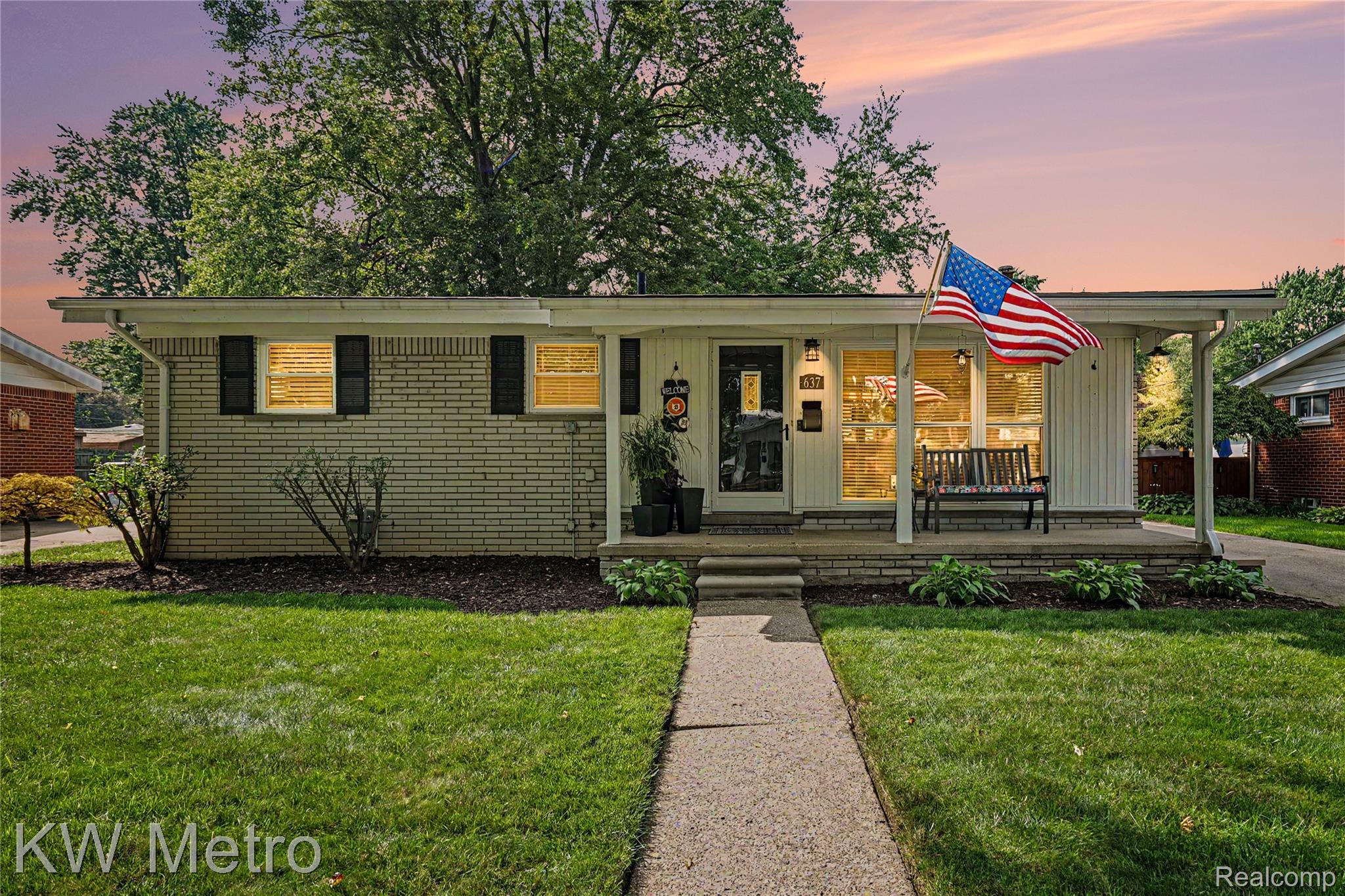 637, Kenyon, Troy, Michigan, 48083