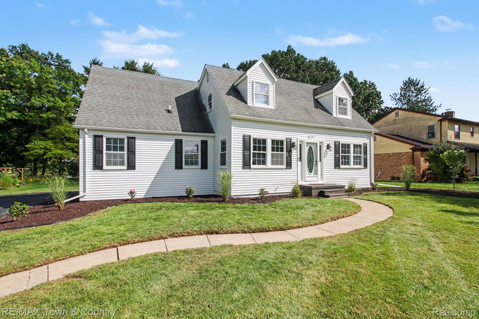 1337, Osborn Lake, Brighton, Michigan, 48114