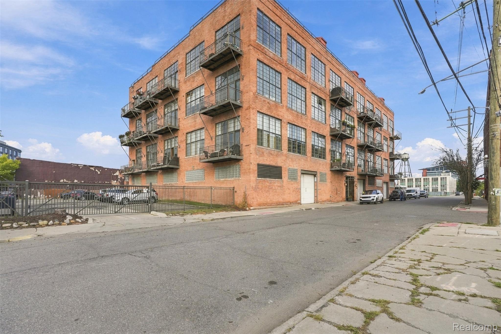 2003, Brooklyn, #210, Detroit, Michigan, 48226