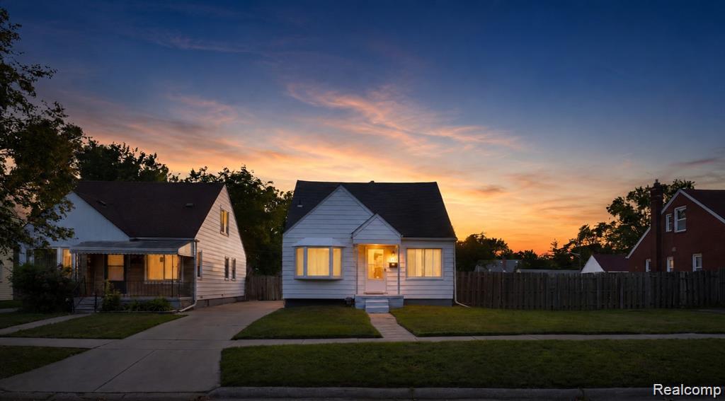 21227, Panama, Warren, Michigan, 48091