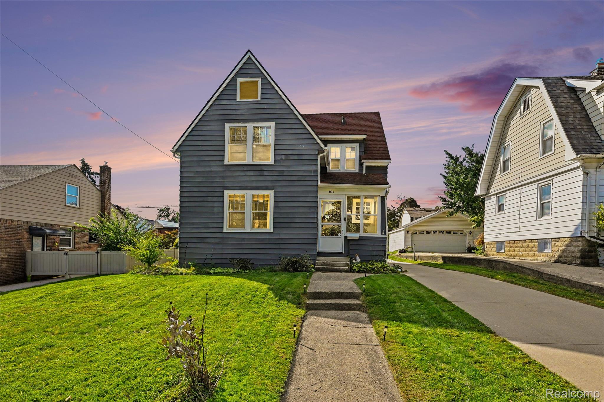 303, Holbrook, Plymouth, Michigan, 48170