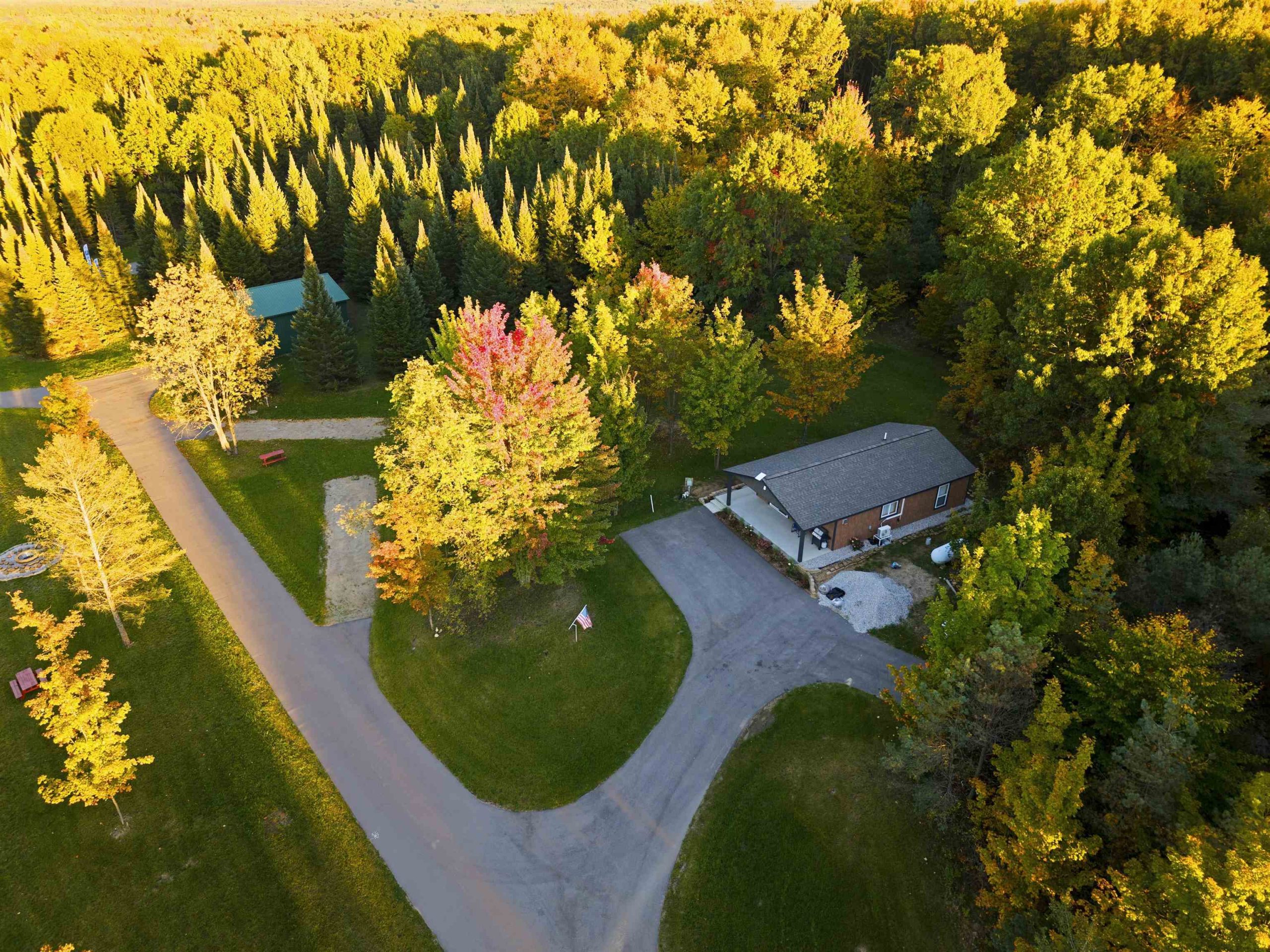 5933 Old Oak Tr SW Wildwood
