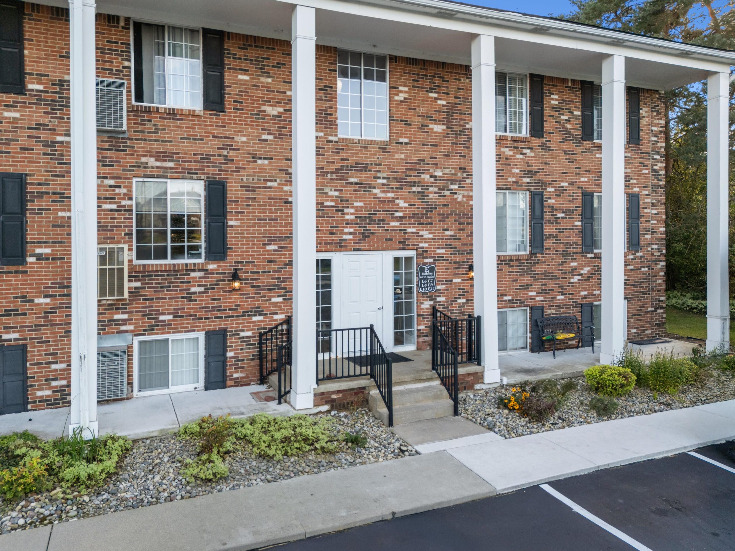 515 W Highland Road Unit: E6