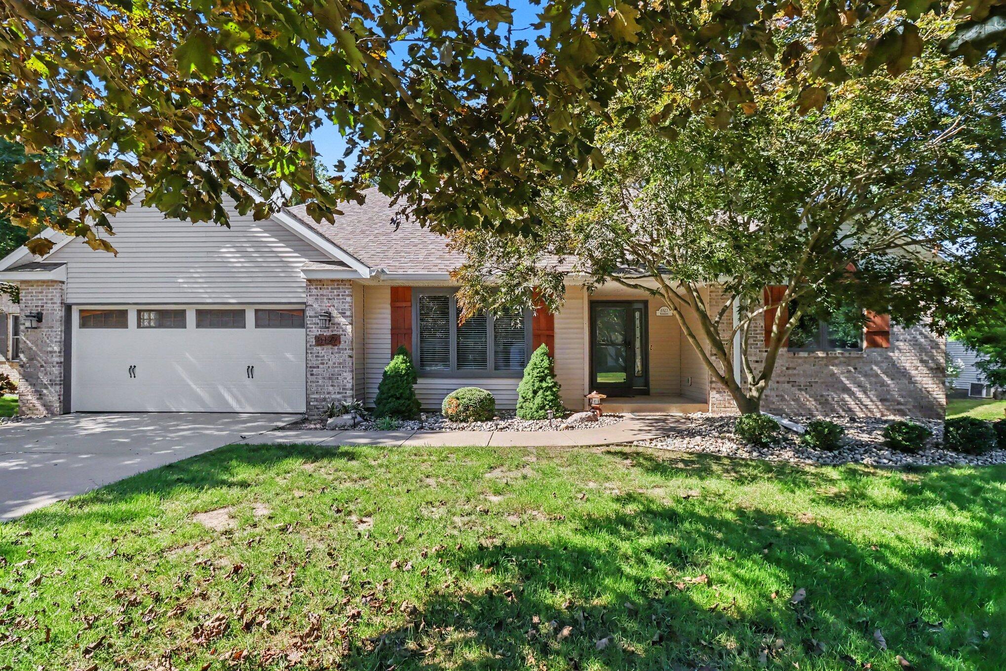 8127 Robinbrook Street