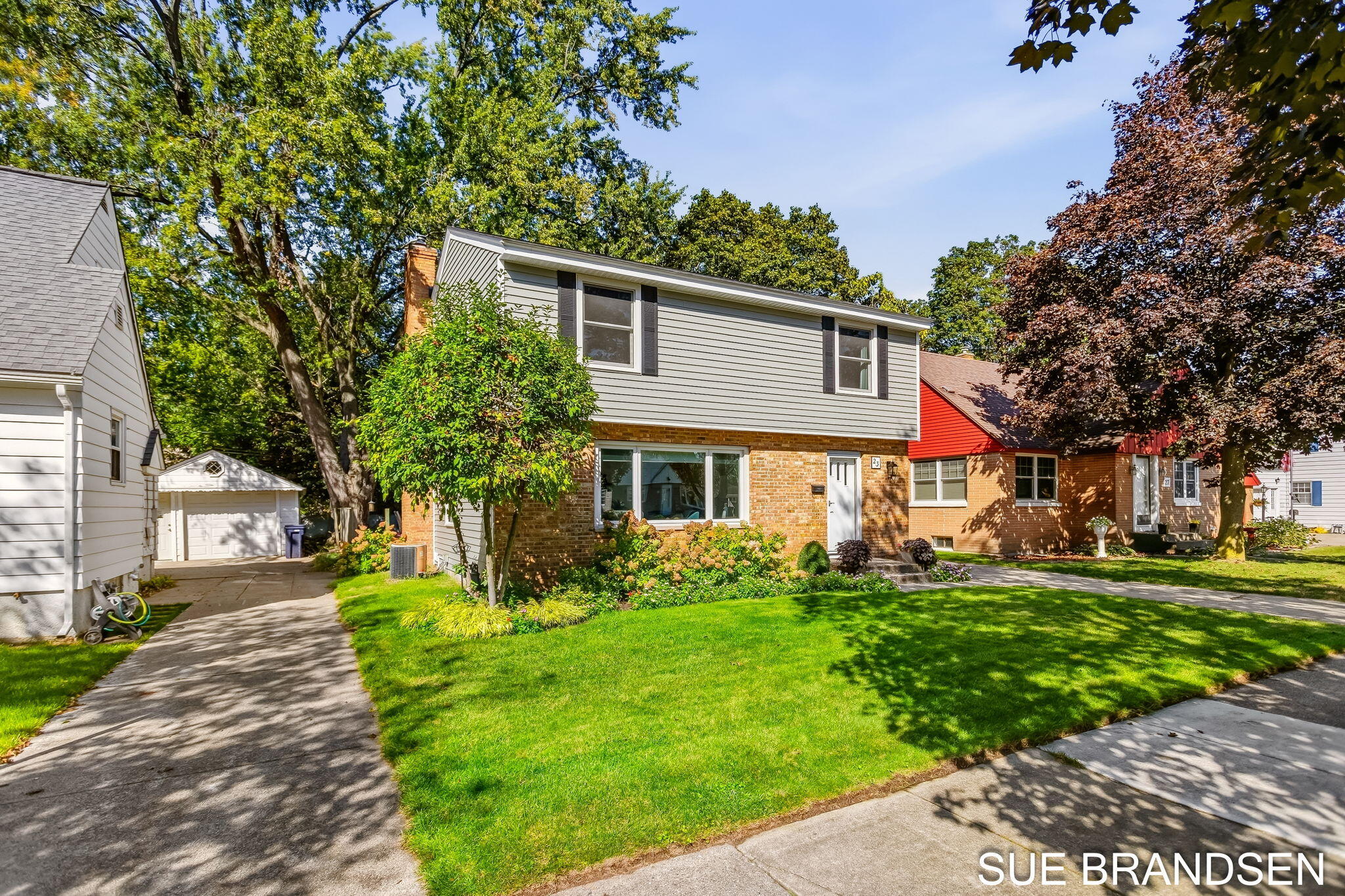 23 E 30th Street
