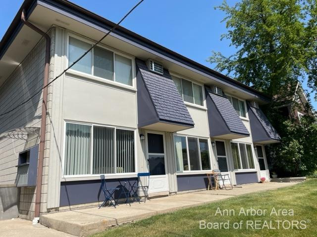442 S 1st Street Unit: 4