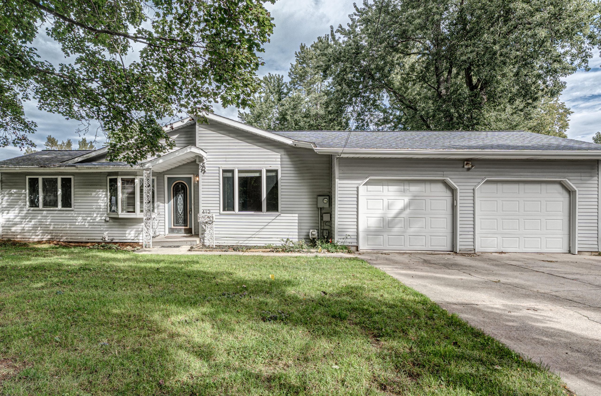 412 Lake Street
