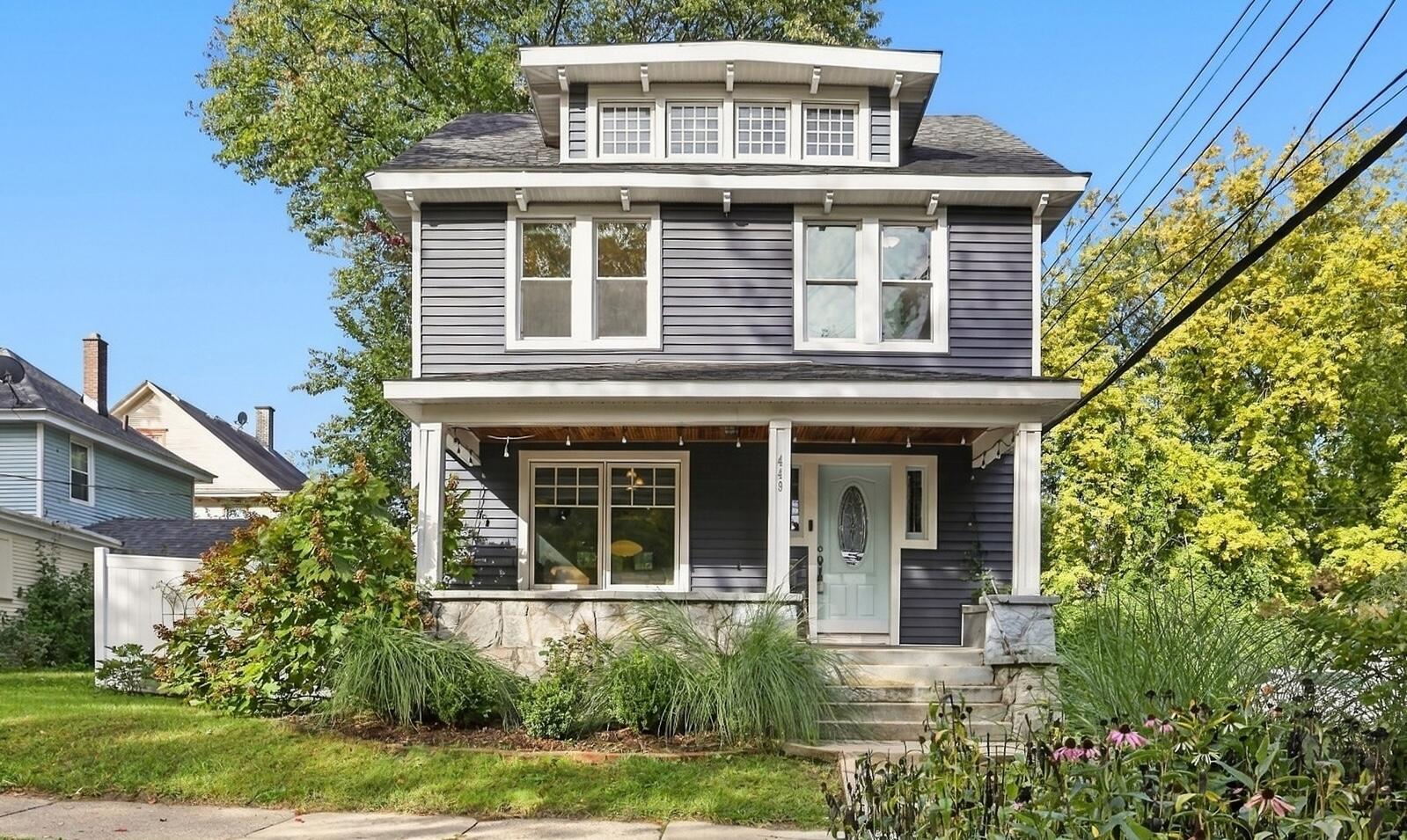 449 Giddings Avenue SE