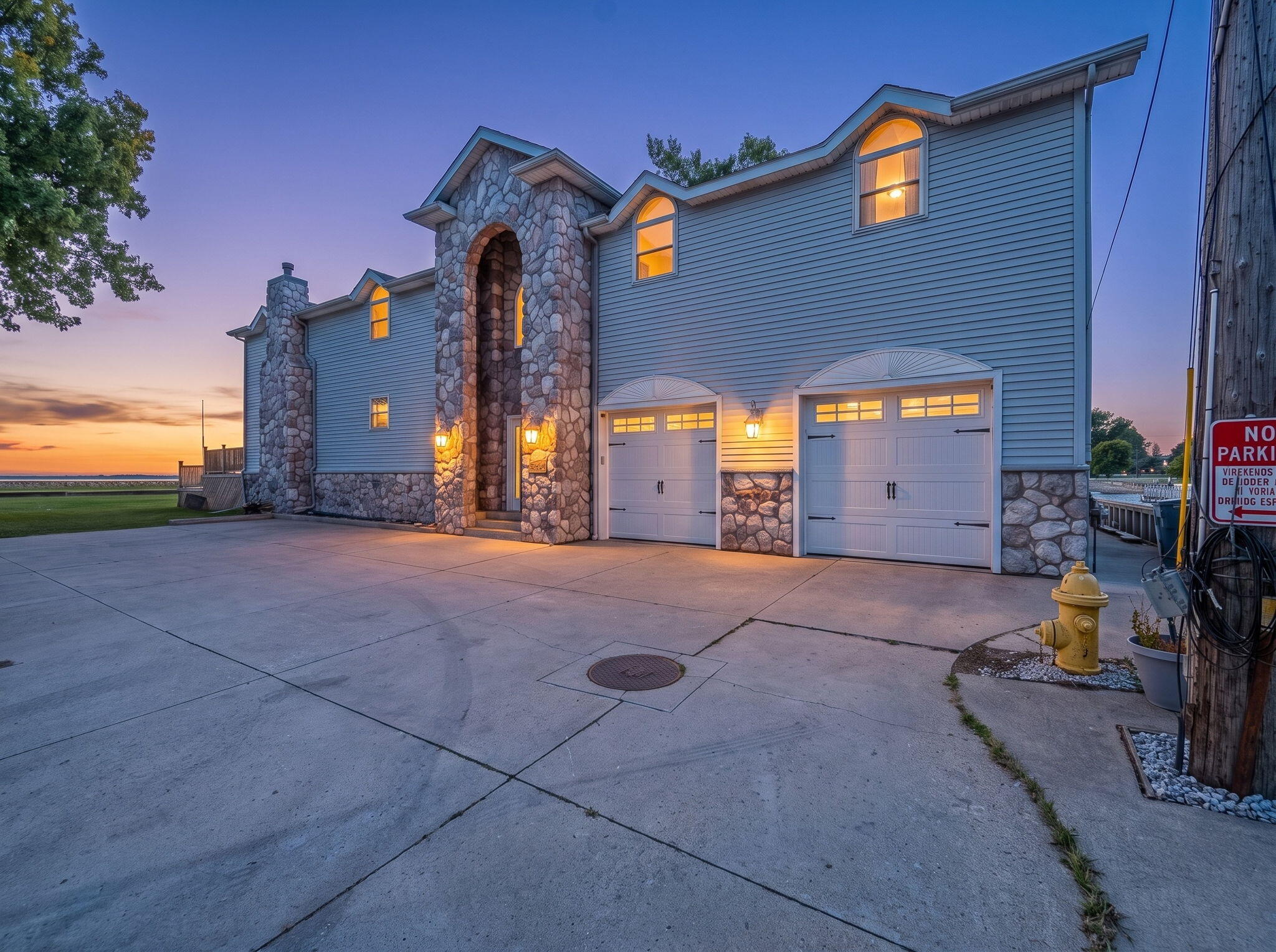 4555 Allen Cove Road