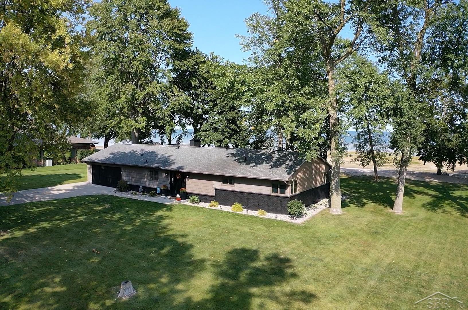 44 N Linwood Beach RD