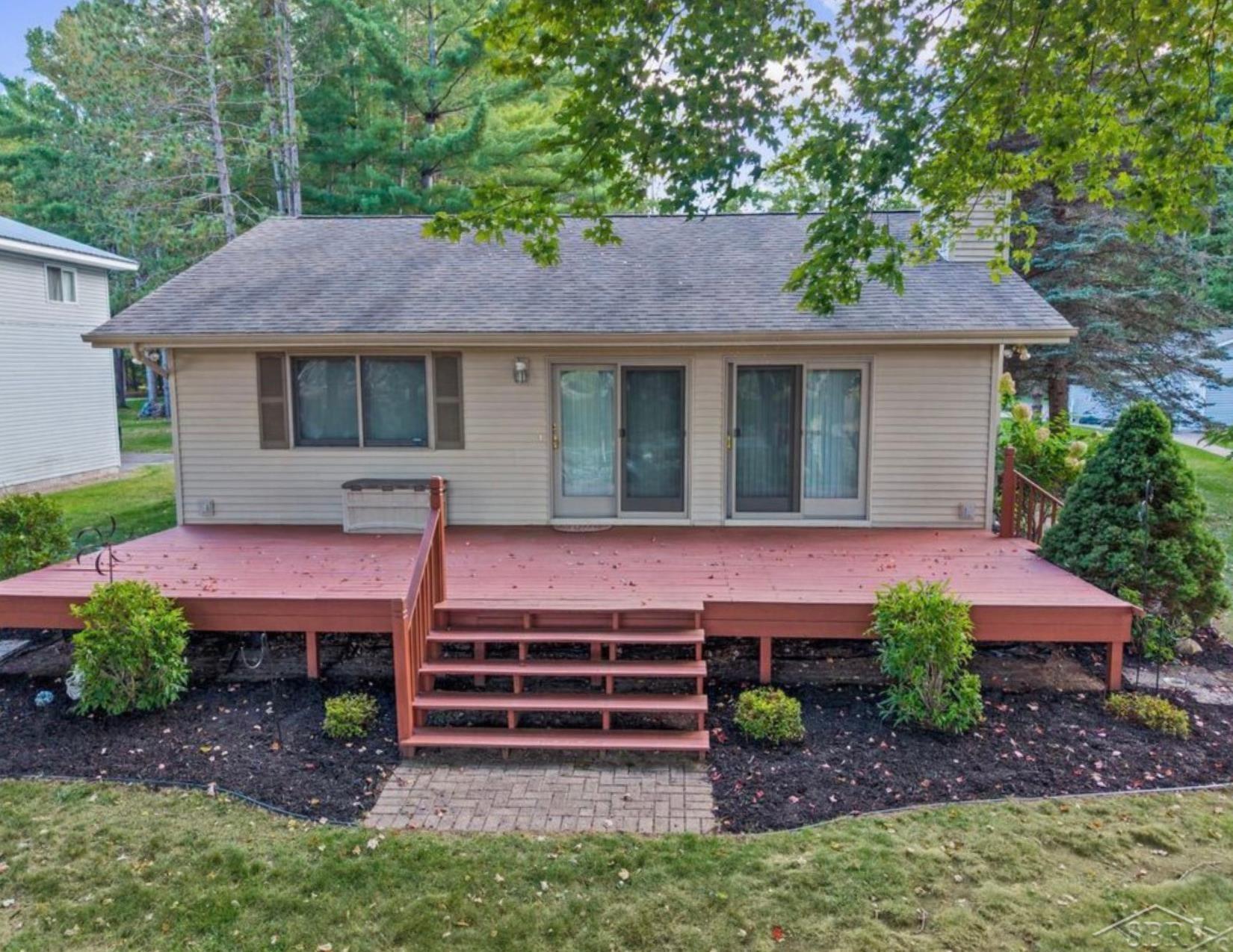 3094 West River DR